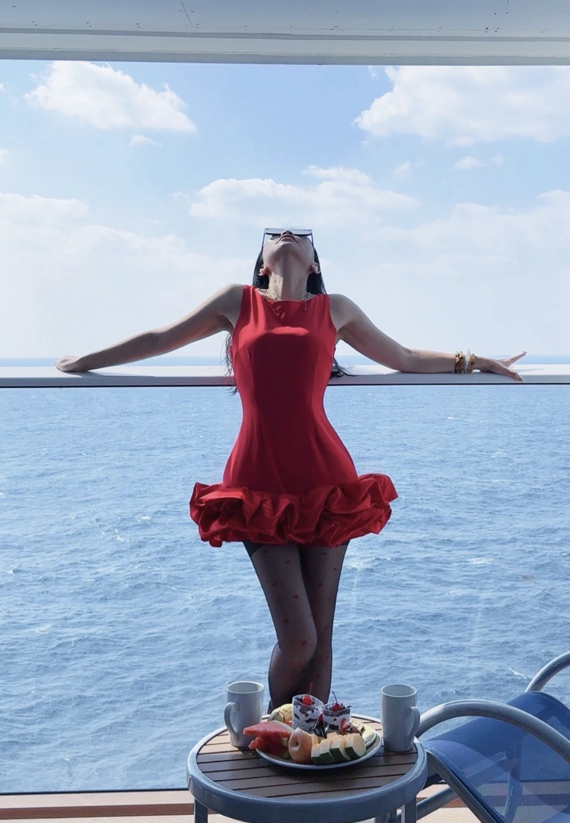 DR453木耳边拼接花苞裙