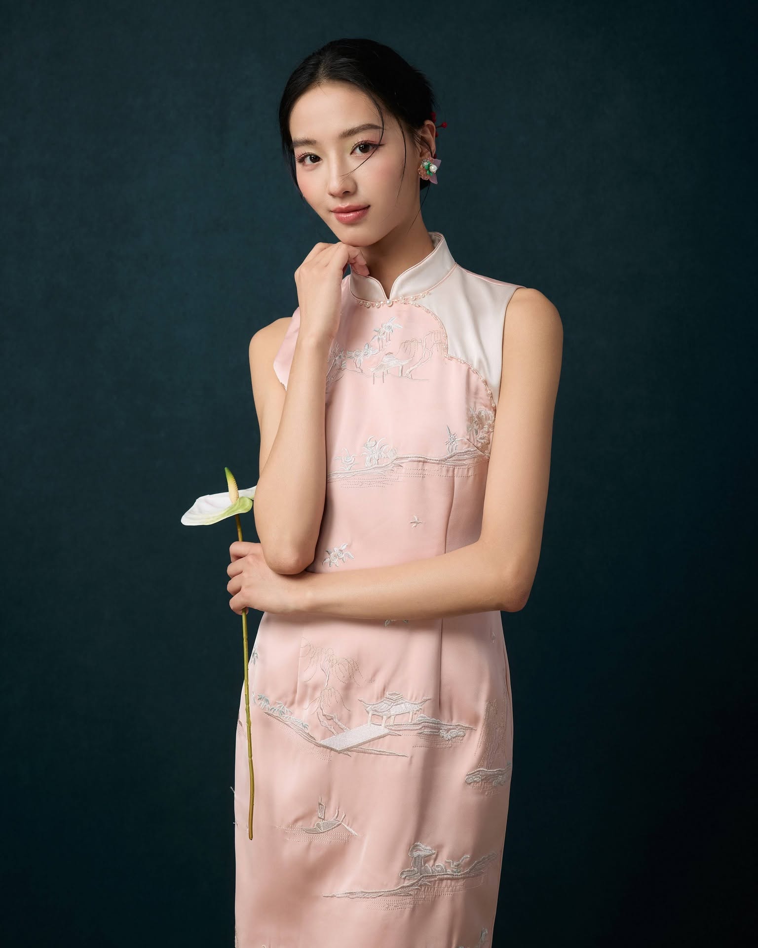 东方水墨刺绣旗袍 D0368