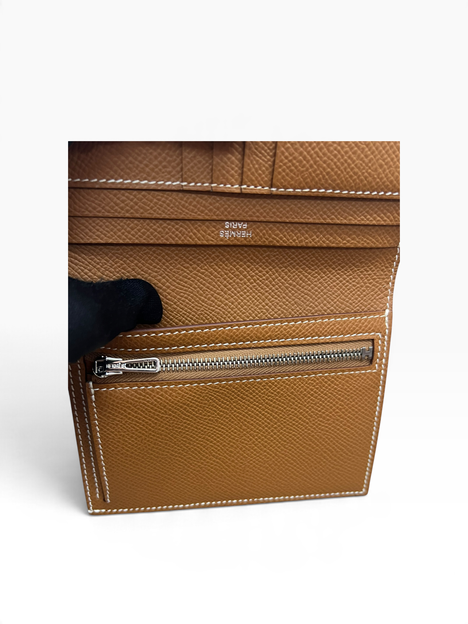 Pre-owned HERMÉS Wallet Stamp U/ Product Code: 101103