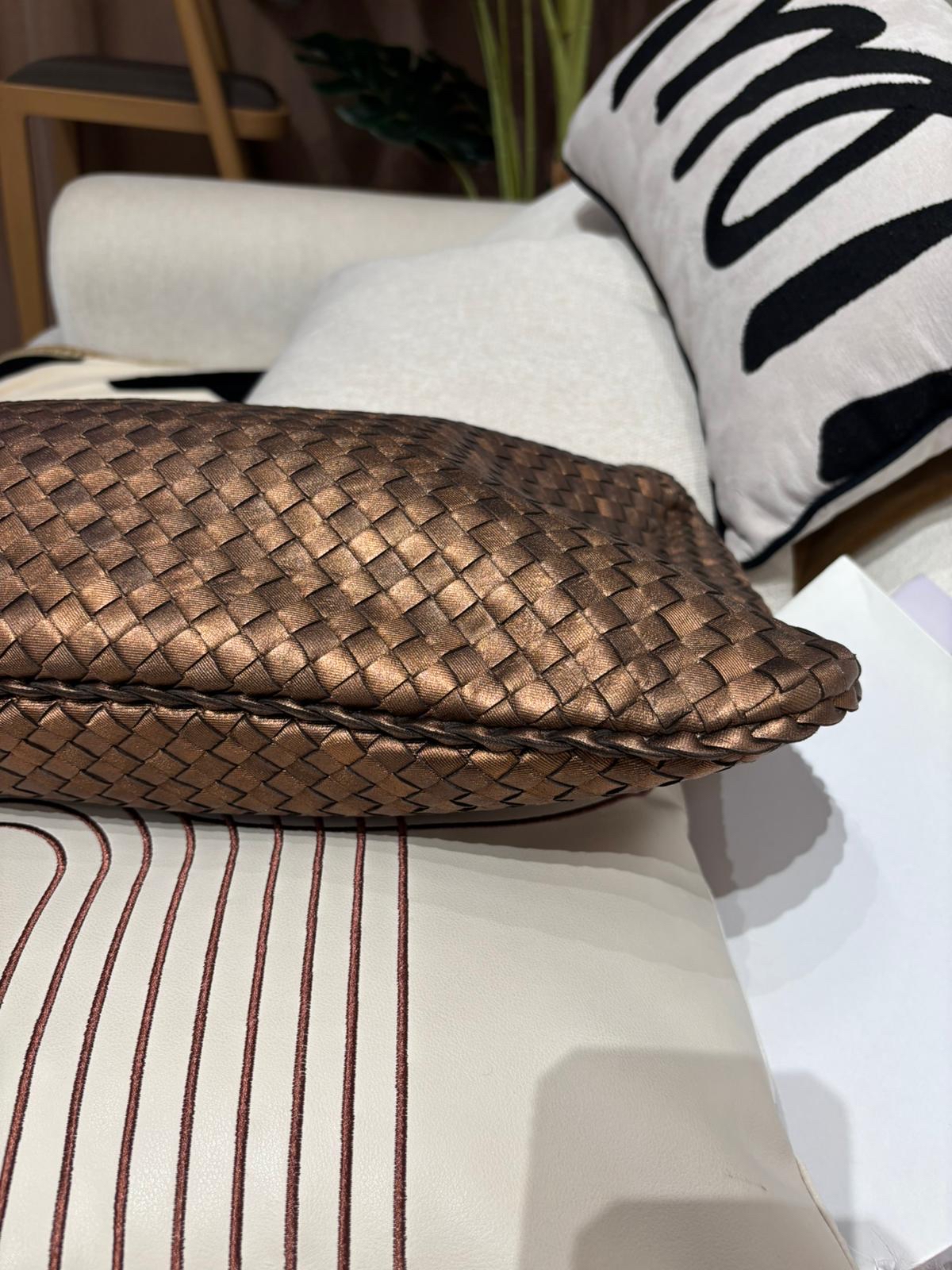 Bottega Veneta BV hobo calfskin 100%Authentic, 98%New ✅Dust bag