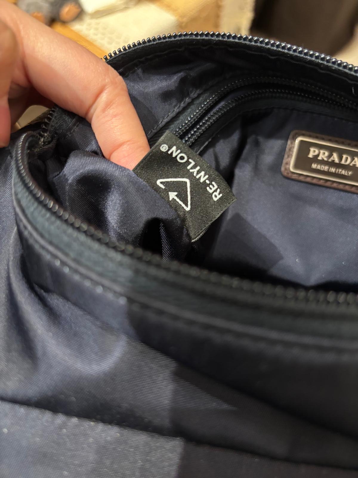 Prada Speedrock Re-Nylon shoulder bag 皮革肩背袋 100%Authentic, 98%New ✅nfc ✅certificate✅Dust bag