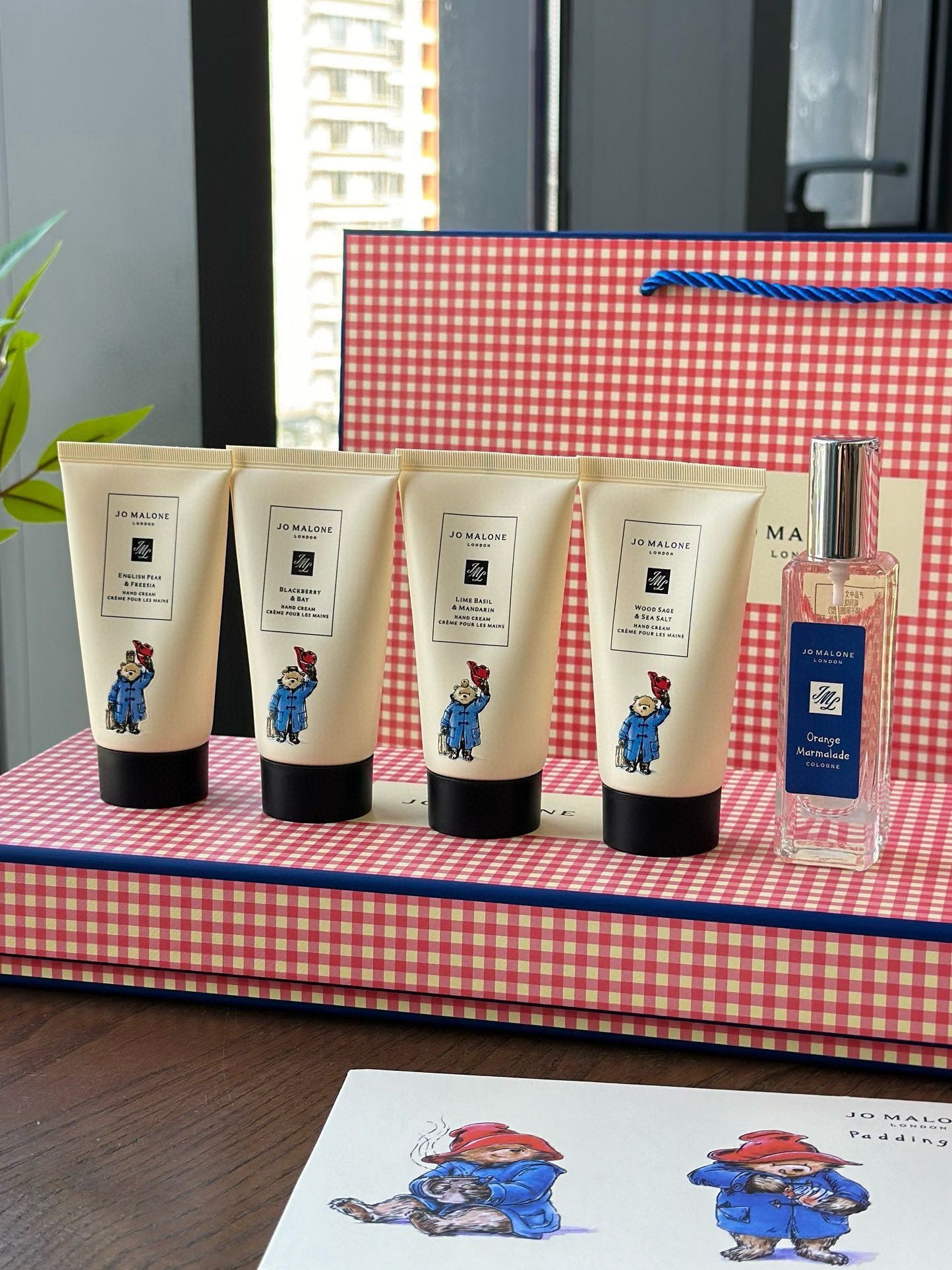bb00592-jo-malone-x-paddington-bear-hand-cream-set-oh-my-hk-macau