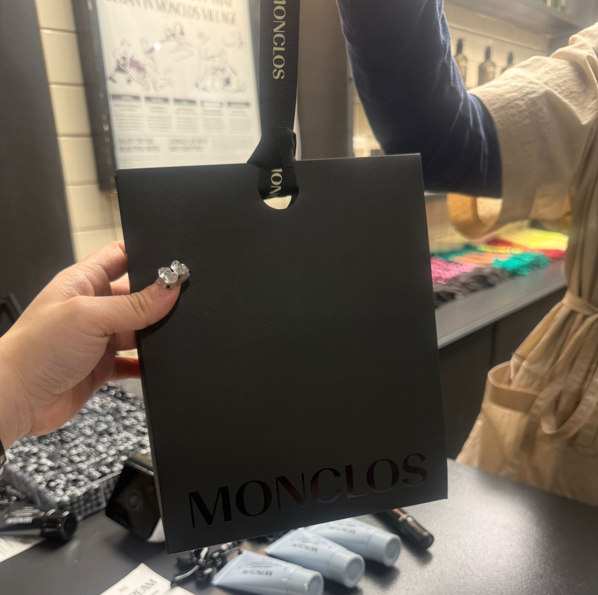 Monclos限定套裝 Lip balm + hand cream 都可自訂鎖匙扣