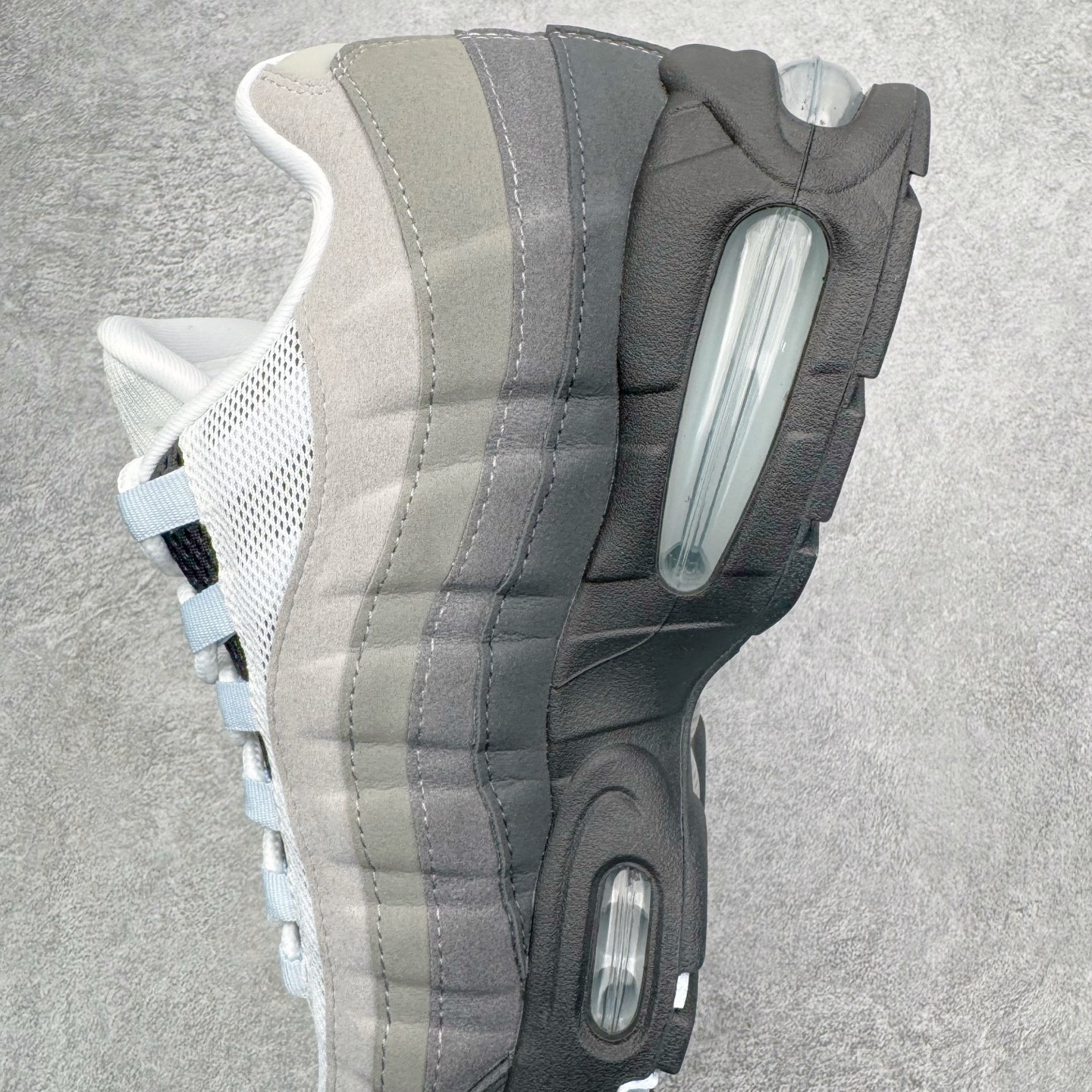 Nike Air Max 95 OG "Big Bubble" HJ5996-002 