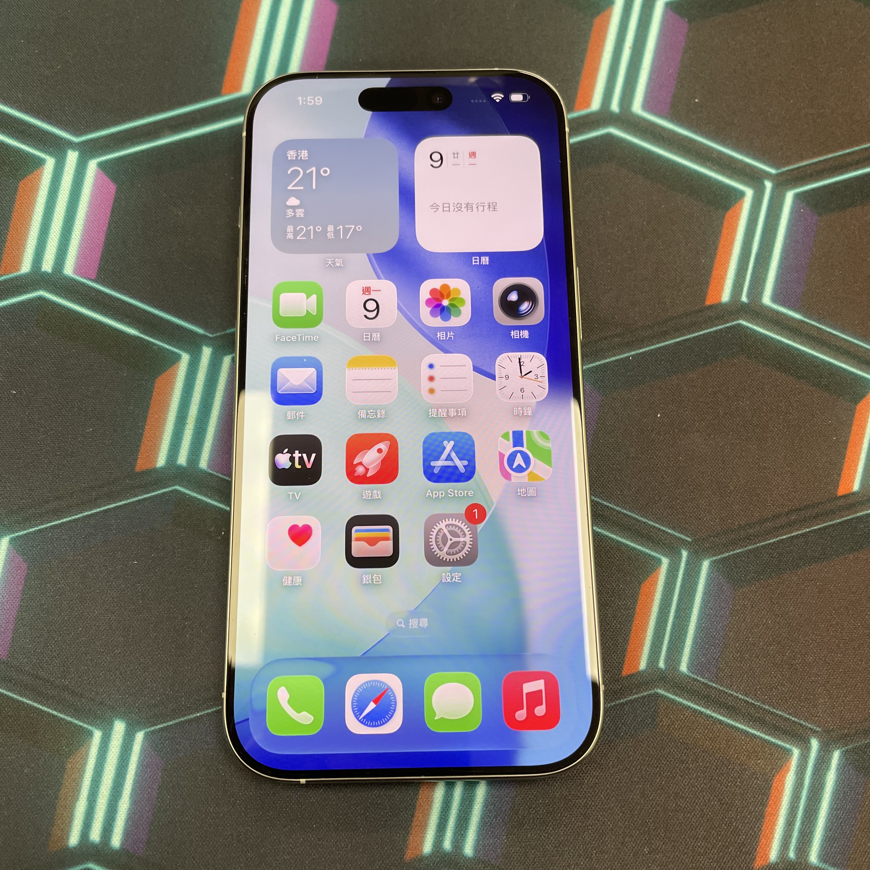 *6069 16 pro 勁靚機 256GB 電93 白色 white