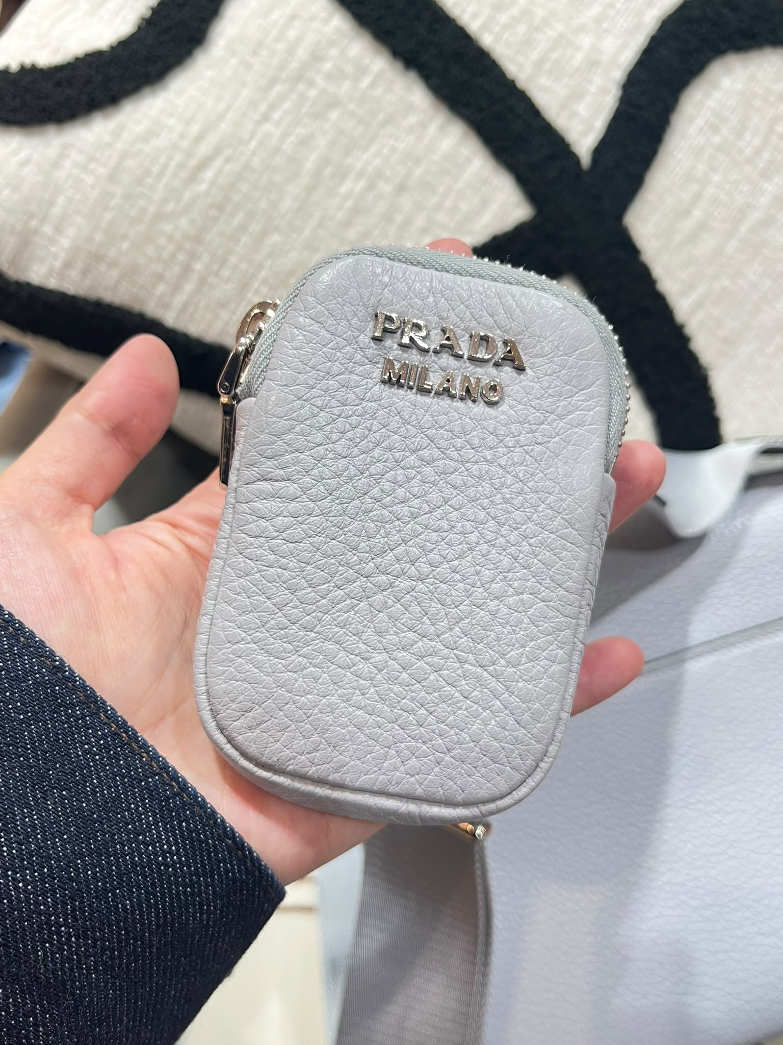 PRADA VITELLO POCKET SHOULDER BAG 1BD293 calfskin NFC 100%Authentic ,99%new ✅Coin bag✅dust bag