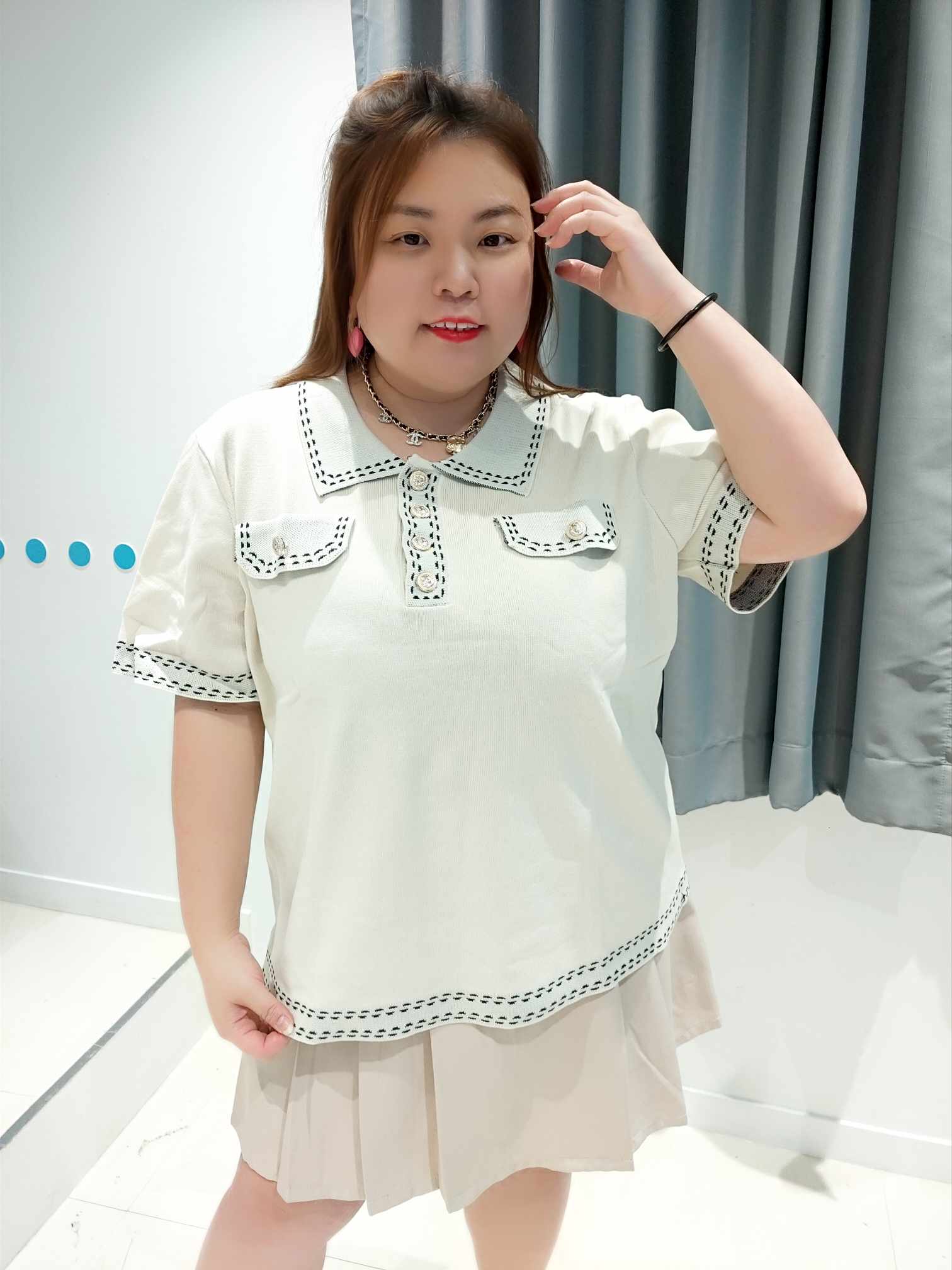 DSE19 边拼设计款针织上衣