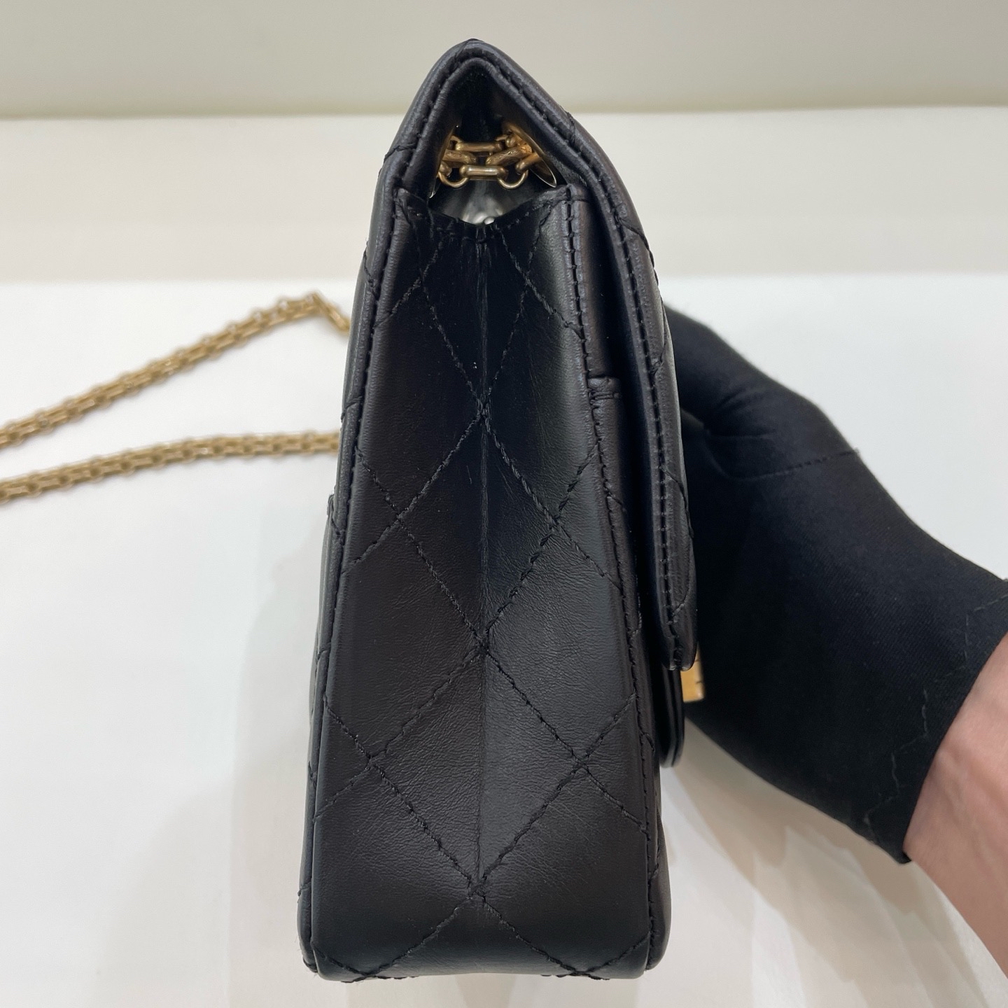 【預訂貨品】鐳射30開👜 Chanel黑金mini 手機包 