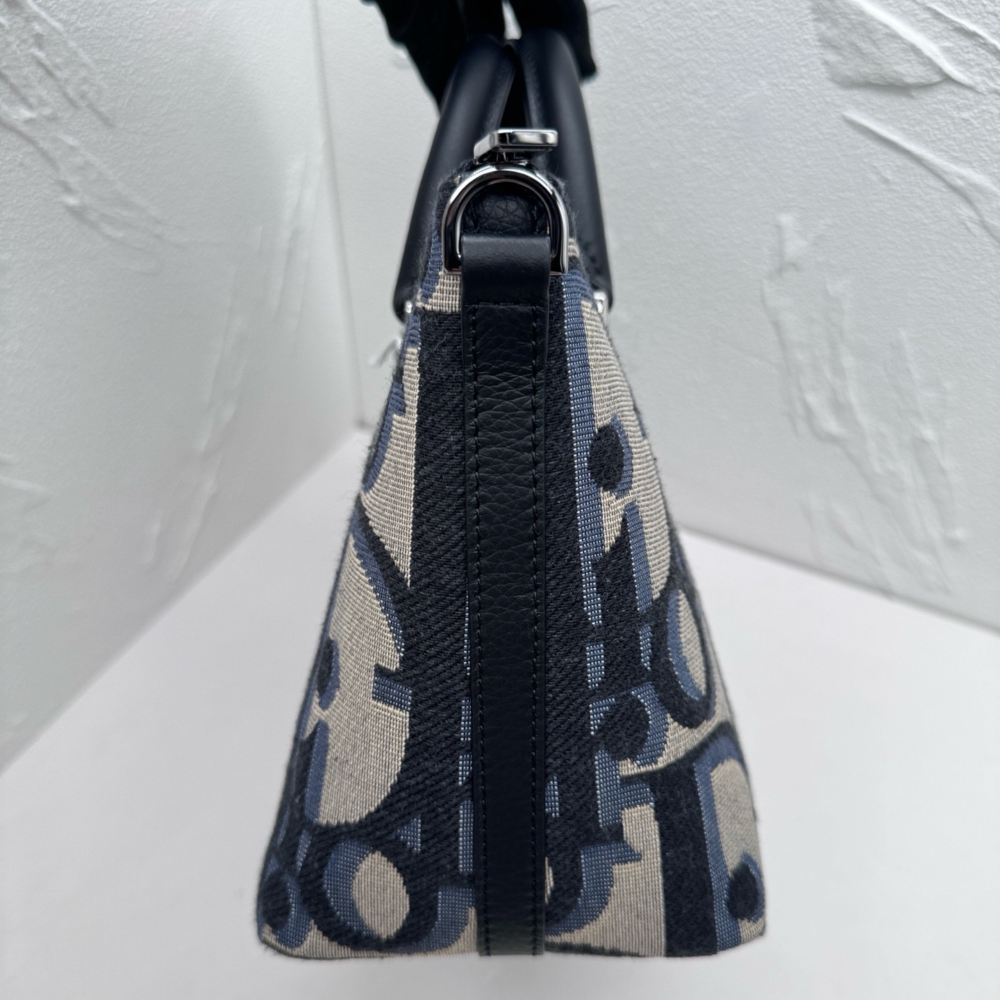 Pre-Owned DIOR Weekender 25 / Product Code: 26050606