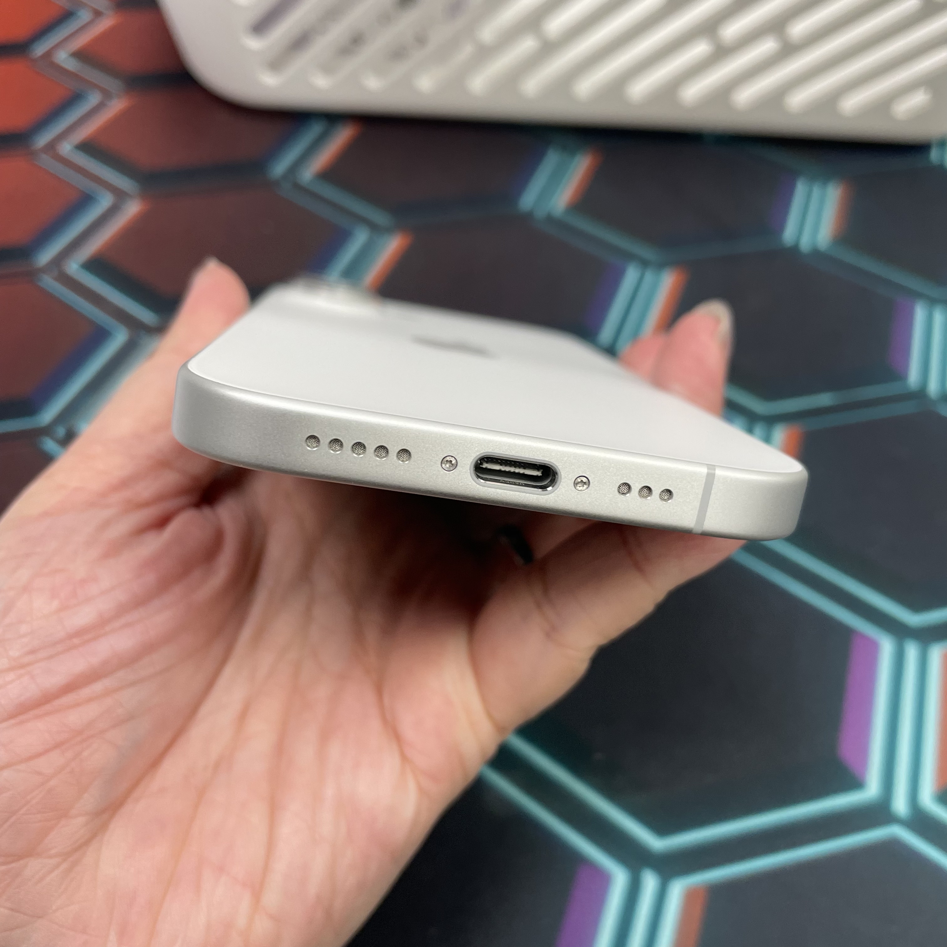 *7876 17 完美機 512GB 電100 白色 white