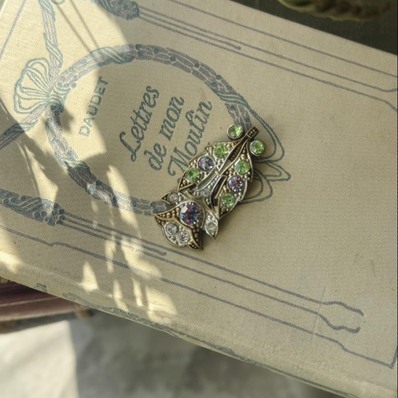 Antique C.a. 1930s Czechoslovakian Jablonex Art Deco Dress Clip (NZ090)