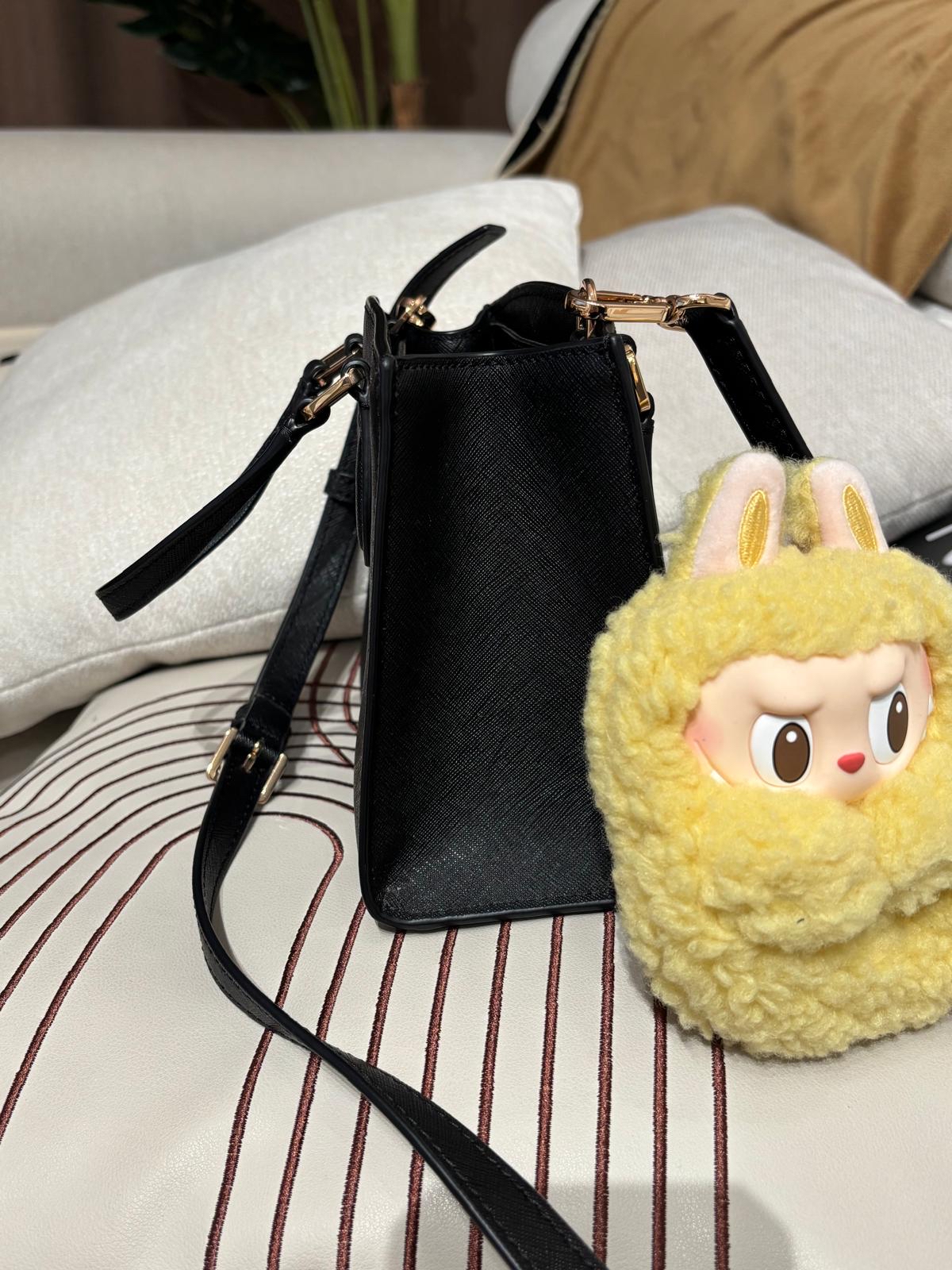 Tory Burch 2way bag 十字牛皮 100%Authentic ,98%new  ✅dust bag✅strap 