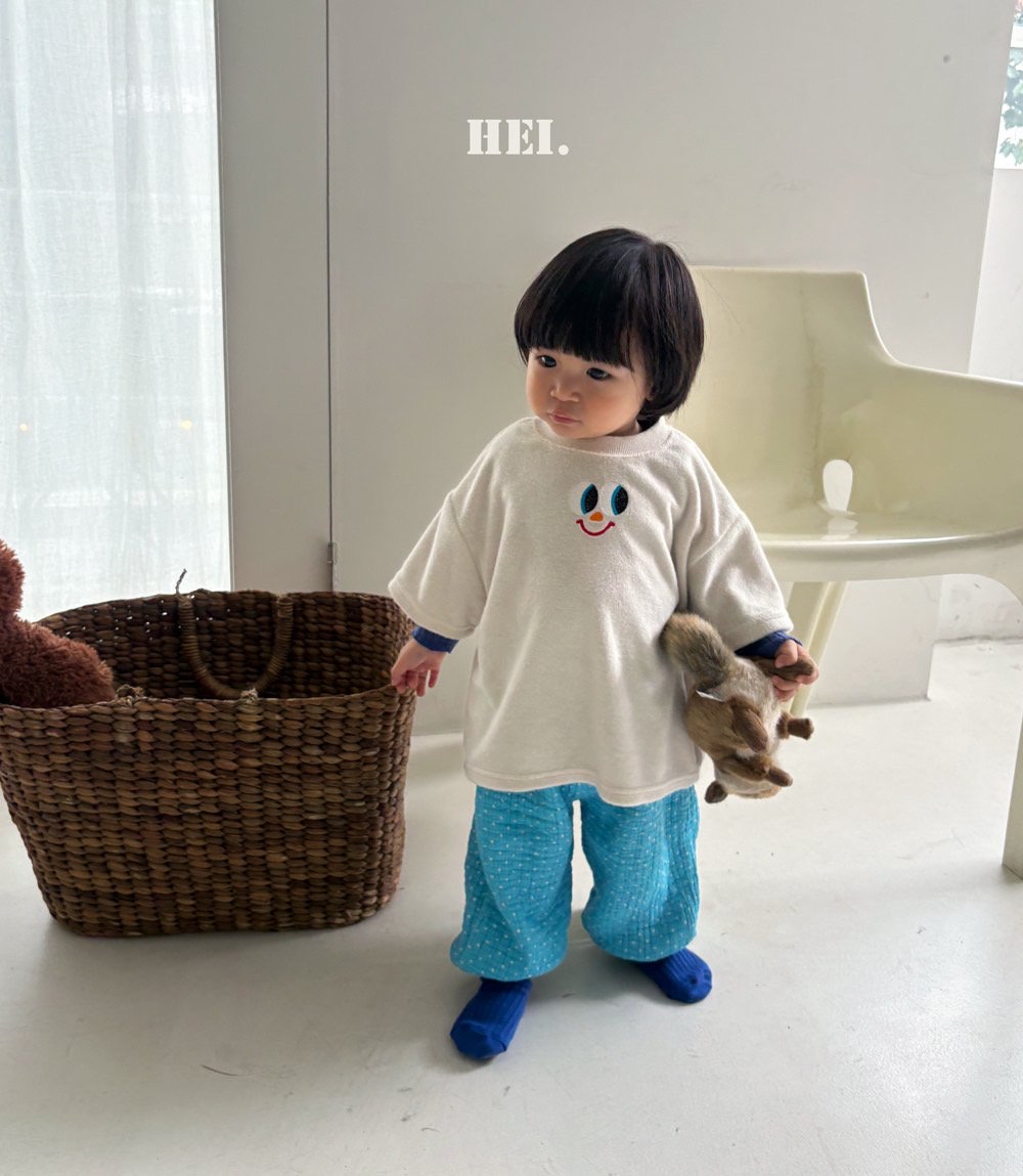 Hei | Peek-a-Boo T-Shirt