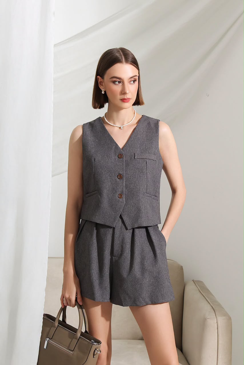 MFY10019+MFY10019-1 Modern Tailored Vest & Pleated Shorts Set