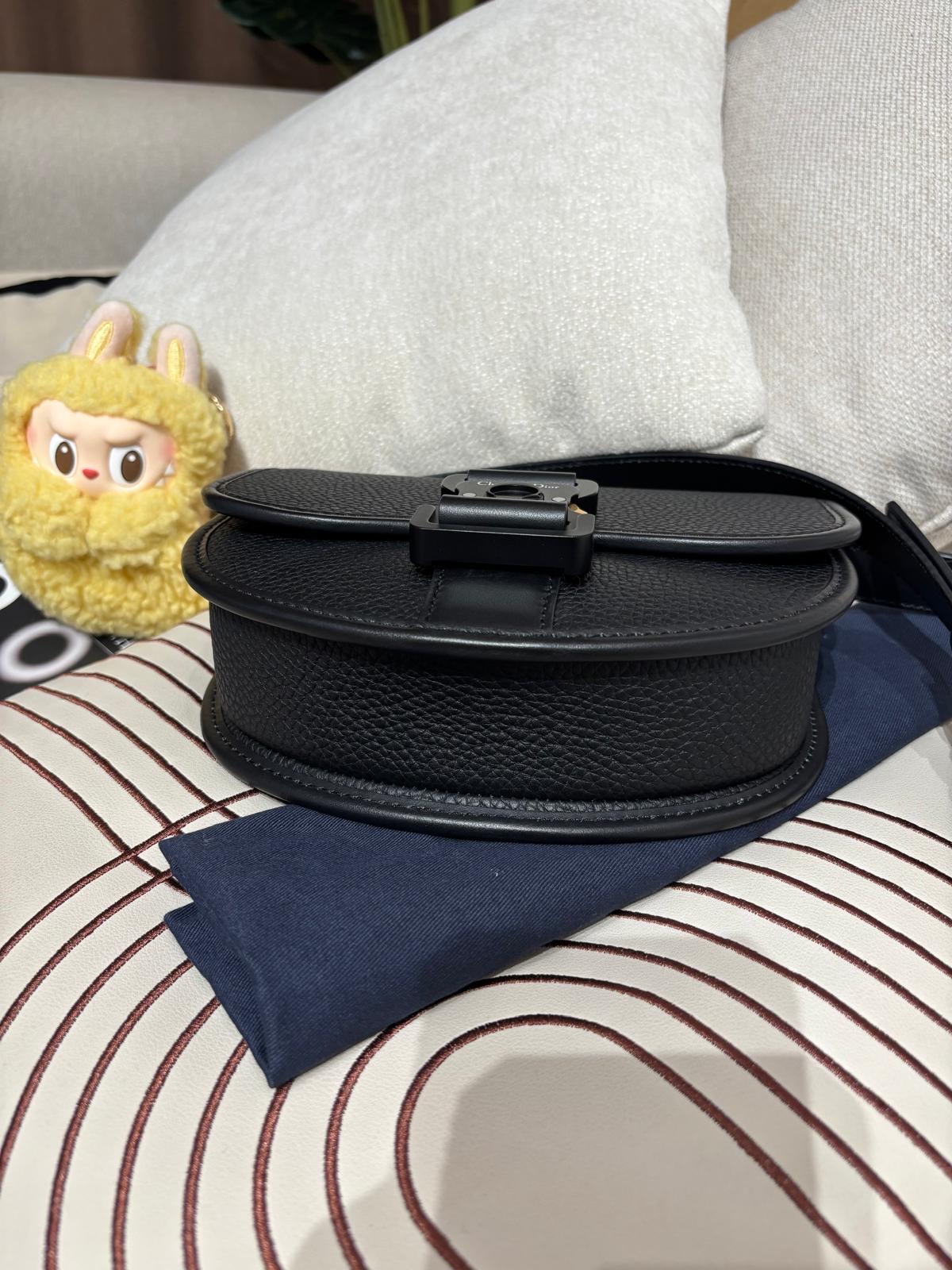 Dior Mini Gallop Shoulder Bag calfskin 100%Authentic, 98%New ✅Dust bag