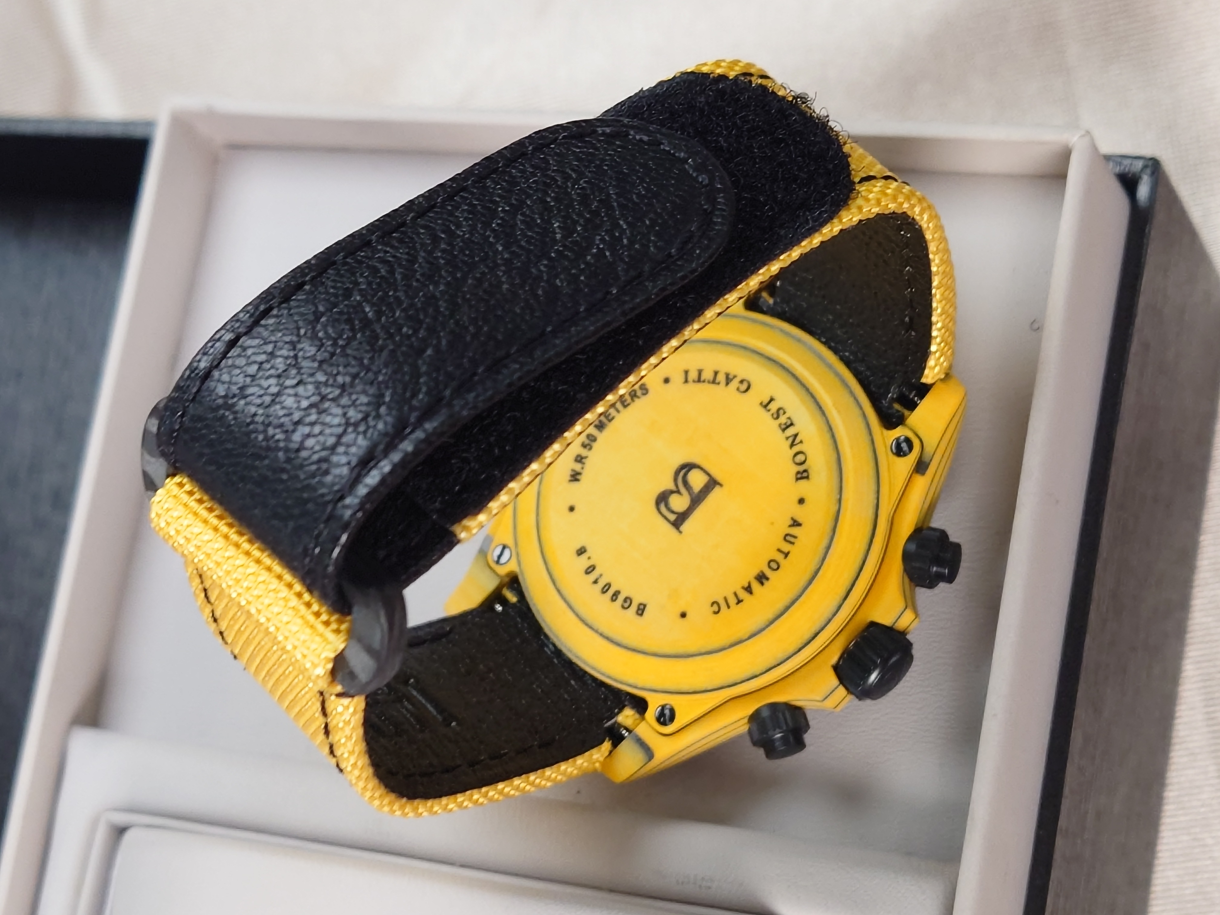 Bonest Gatti 現貨發售 地通拿款碳纖纖機械計時錶 BG9010-L5 黃碳纖