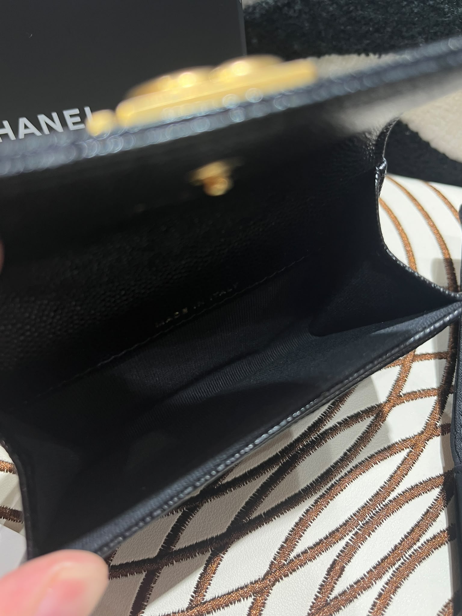 全新 Chanel boy card holder 黑色魚子醬牛皮復古金 100%Authentic, 全新貨品 ✅chip, ✅dust bag ✅box