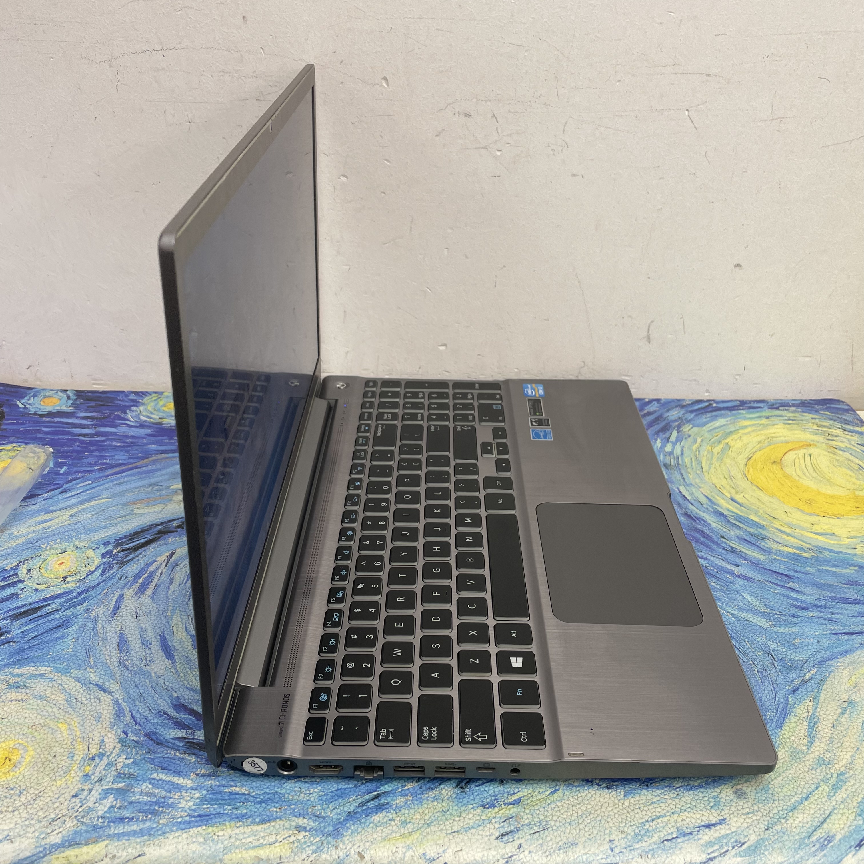 Samsung  i7-3635QM/12GB ram/240GB SSD/15寸/ Notebook / Laptop/  文書 / Movie / Netflix / 獨立顯示卡 / 
