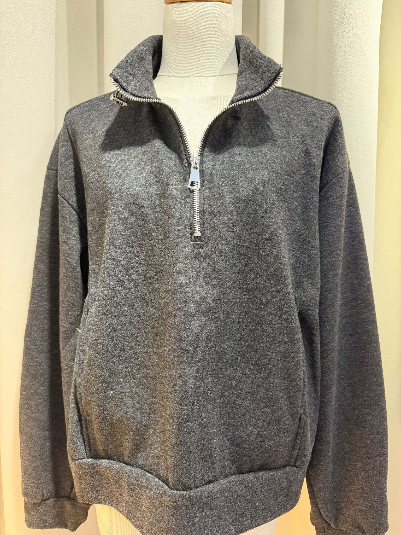‼️必搶‼️灰色半拉鍊衞衣