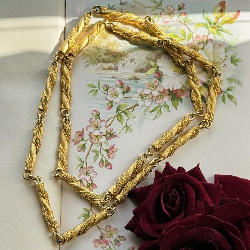 C.a. 1980s Heavy Solid Twisting Textured Bar Long Necklace / Pasta Necklace(MT1959)