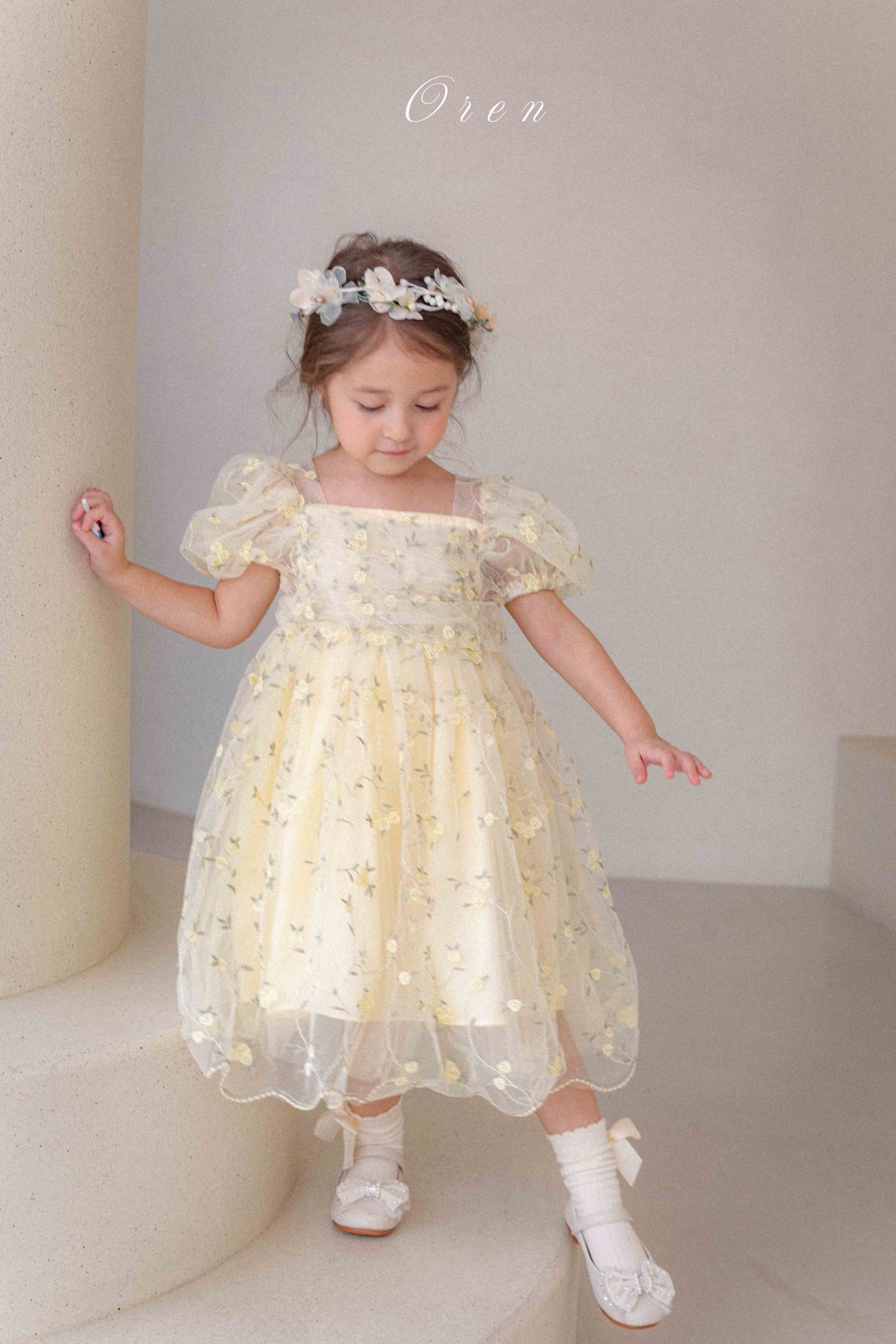 ☀️預訂 韓國直送☀️🇰🇷Oren Roslyn Bloom兩色花卉刺繡泡泡袖包屁裙/連身裙