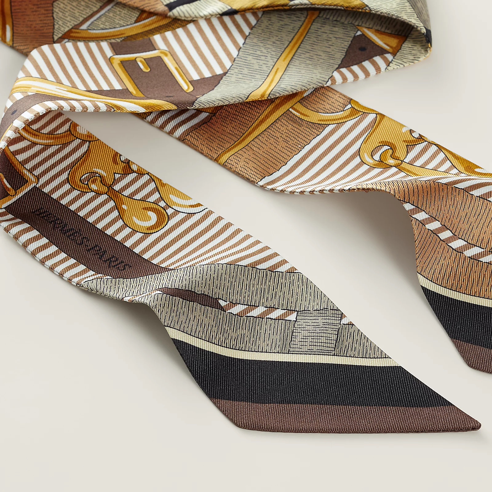 Hermès 全新🆕 100%絲 Mors A Jouests Chemis 馬嚼鎖環襯衫圖案 Twilly