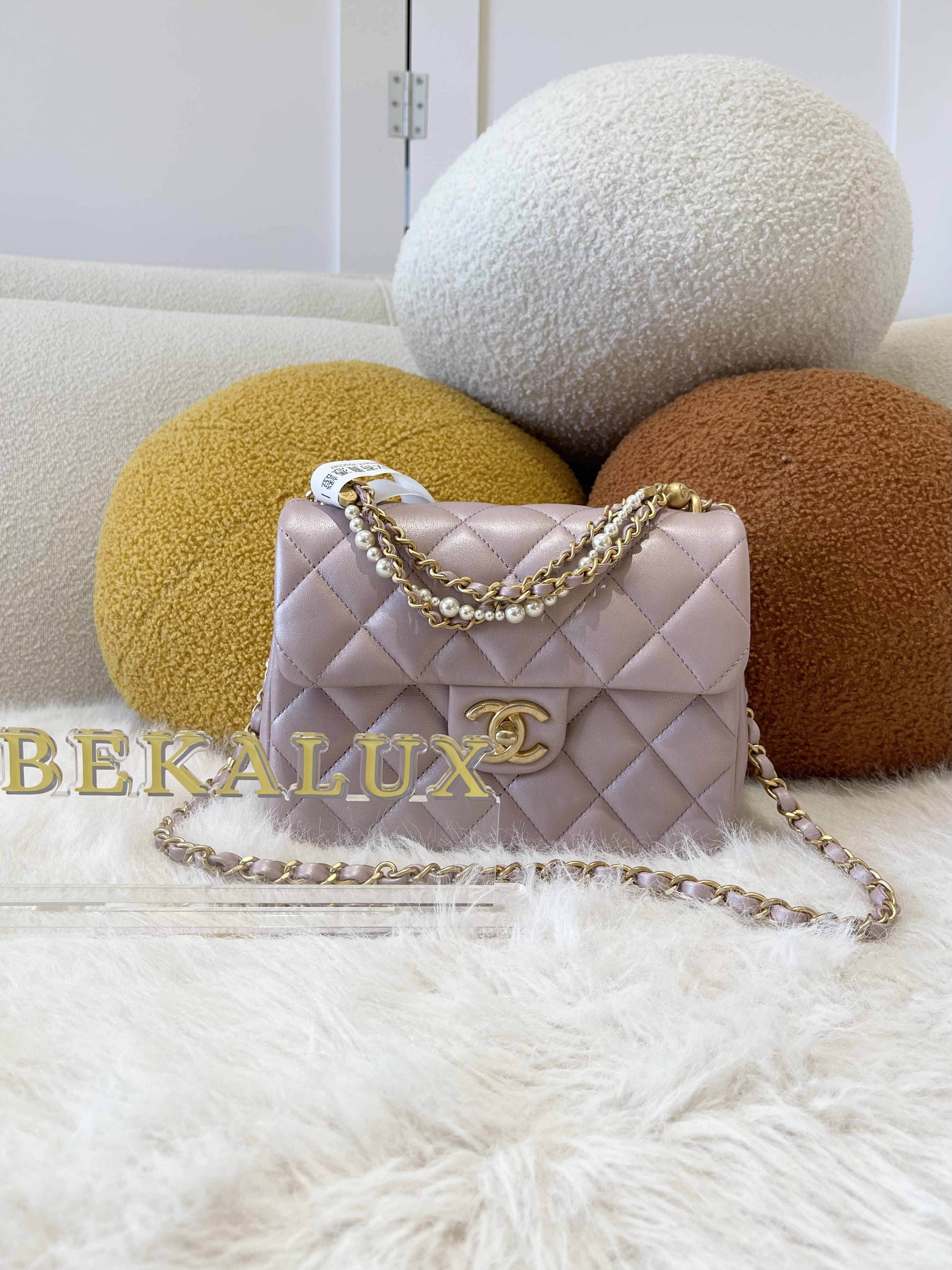 Pre-owned CHANEL Shiny Lambskin Quilted Pearl Twist Mini Square Flap Light Pink/ Product Code: 25051604