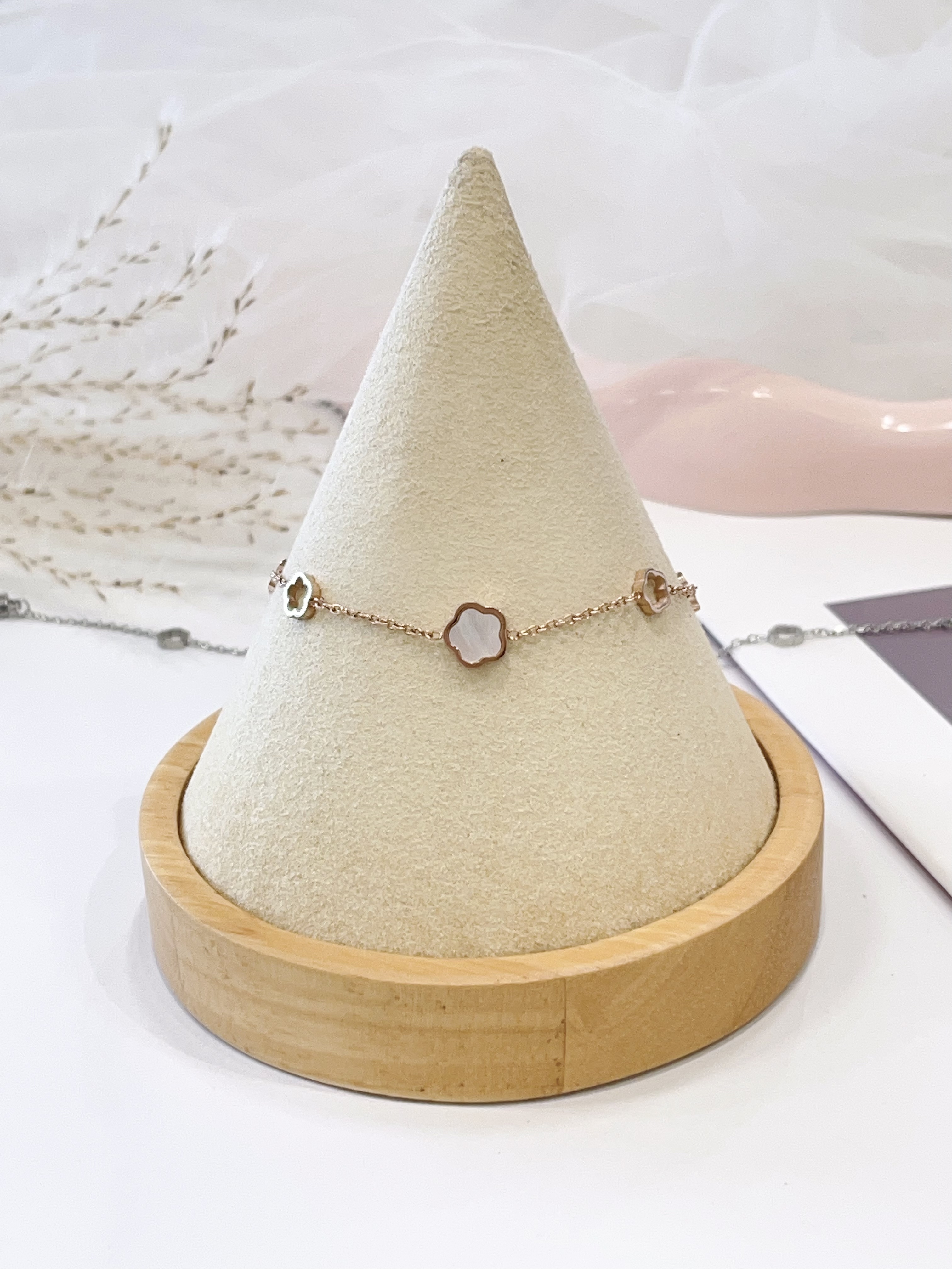 贝壳×镂空小花花手链