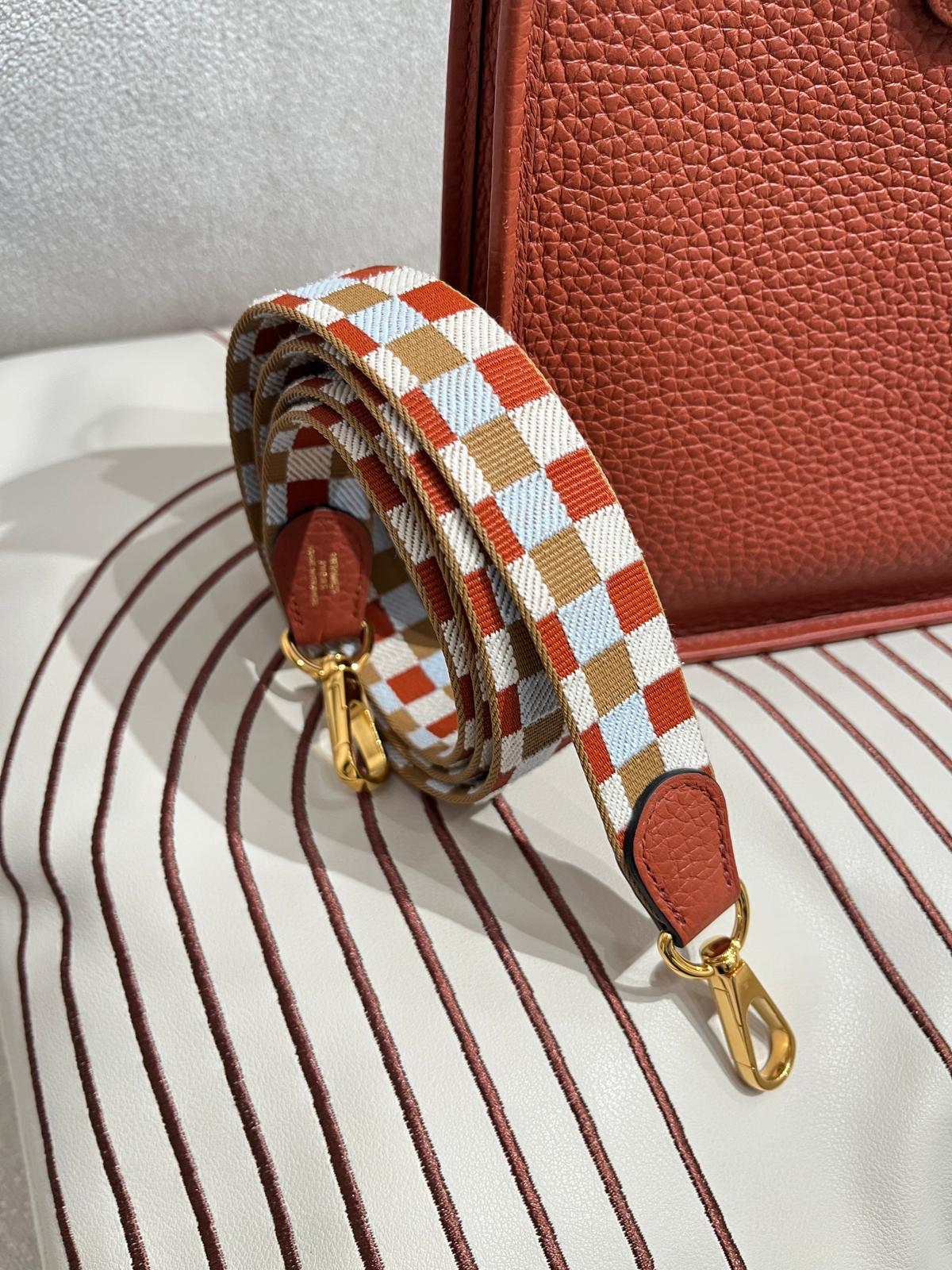 Hermes Mini Evelyne Stamp B 100%Authentic, 95%New ✅Dust bag