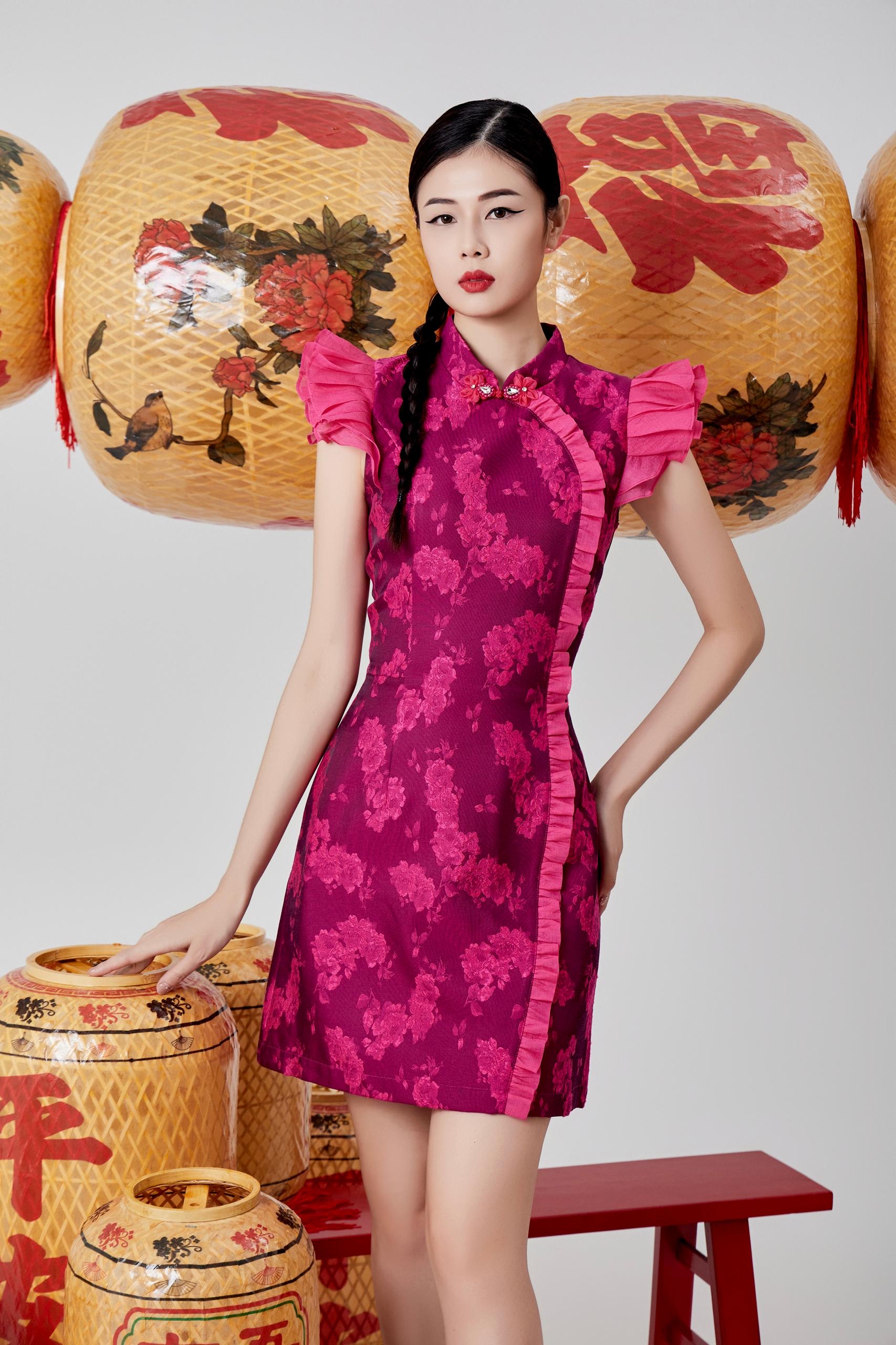 CD2125 Flutter-Sleeve Floral Qipao