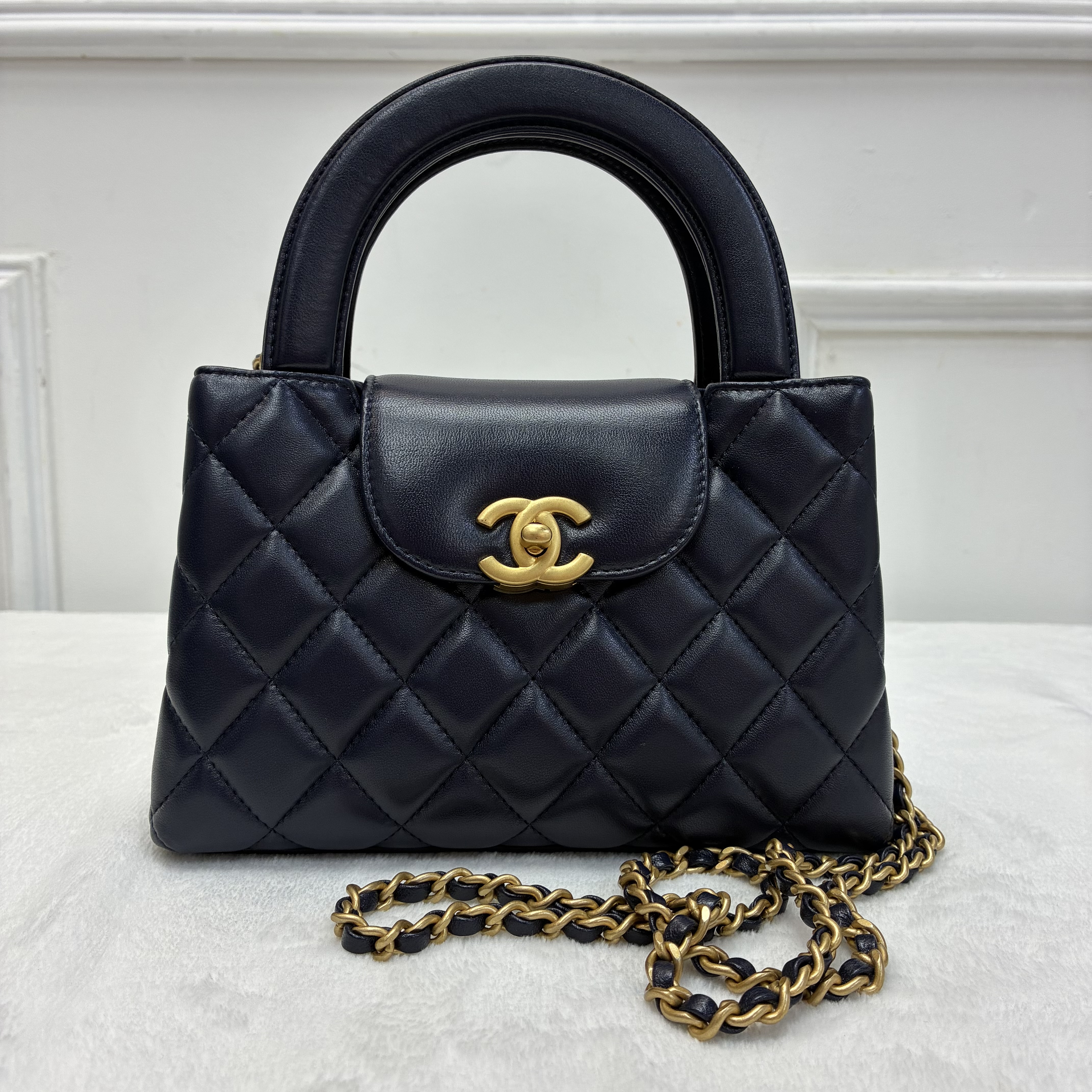 Chanel Kelly Top Handle nano size 海軍藍羊皮