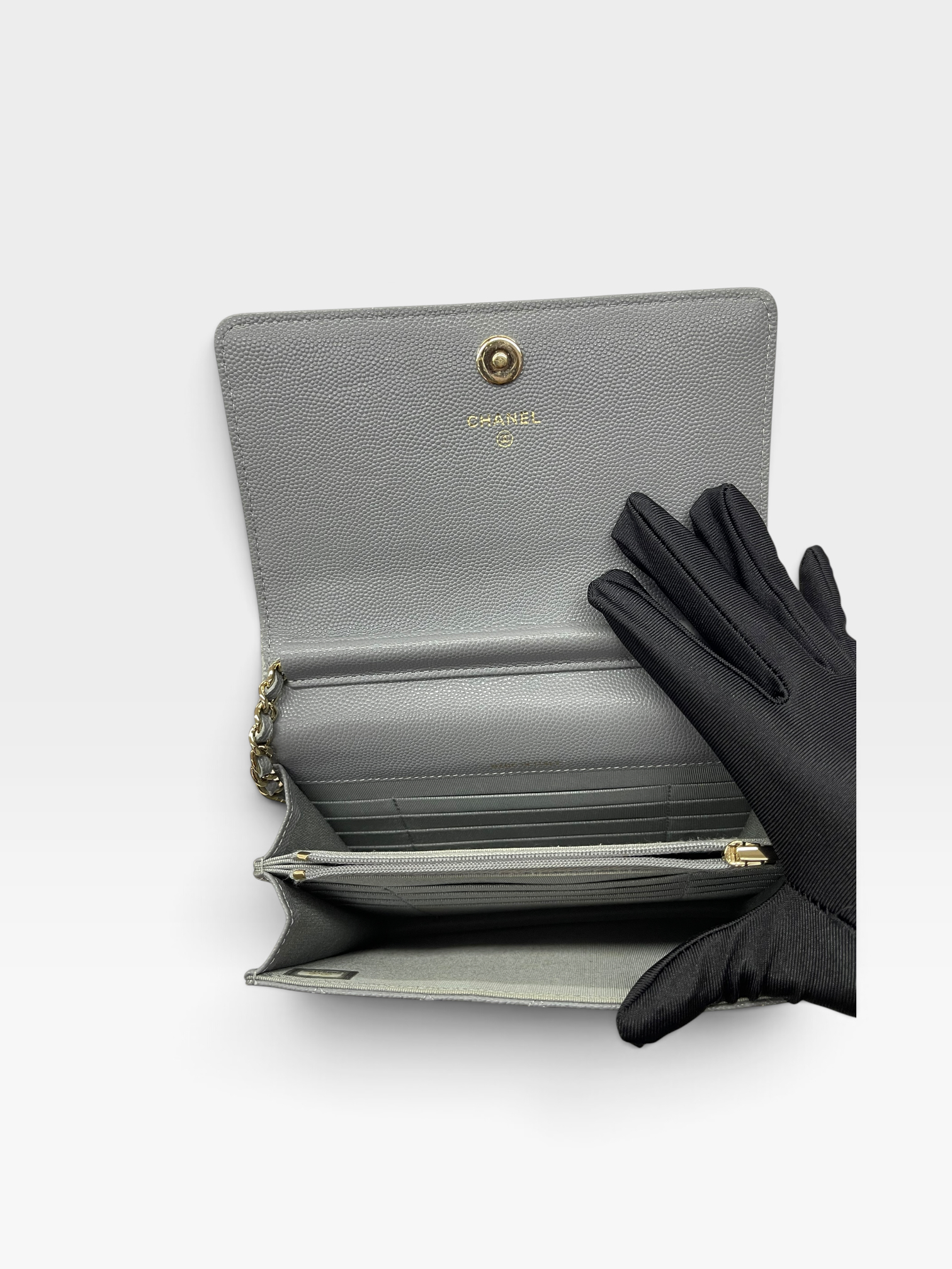 Pre-Owned CHANEL WOC / Product Code: 090303