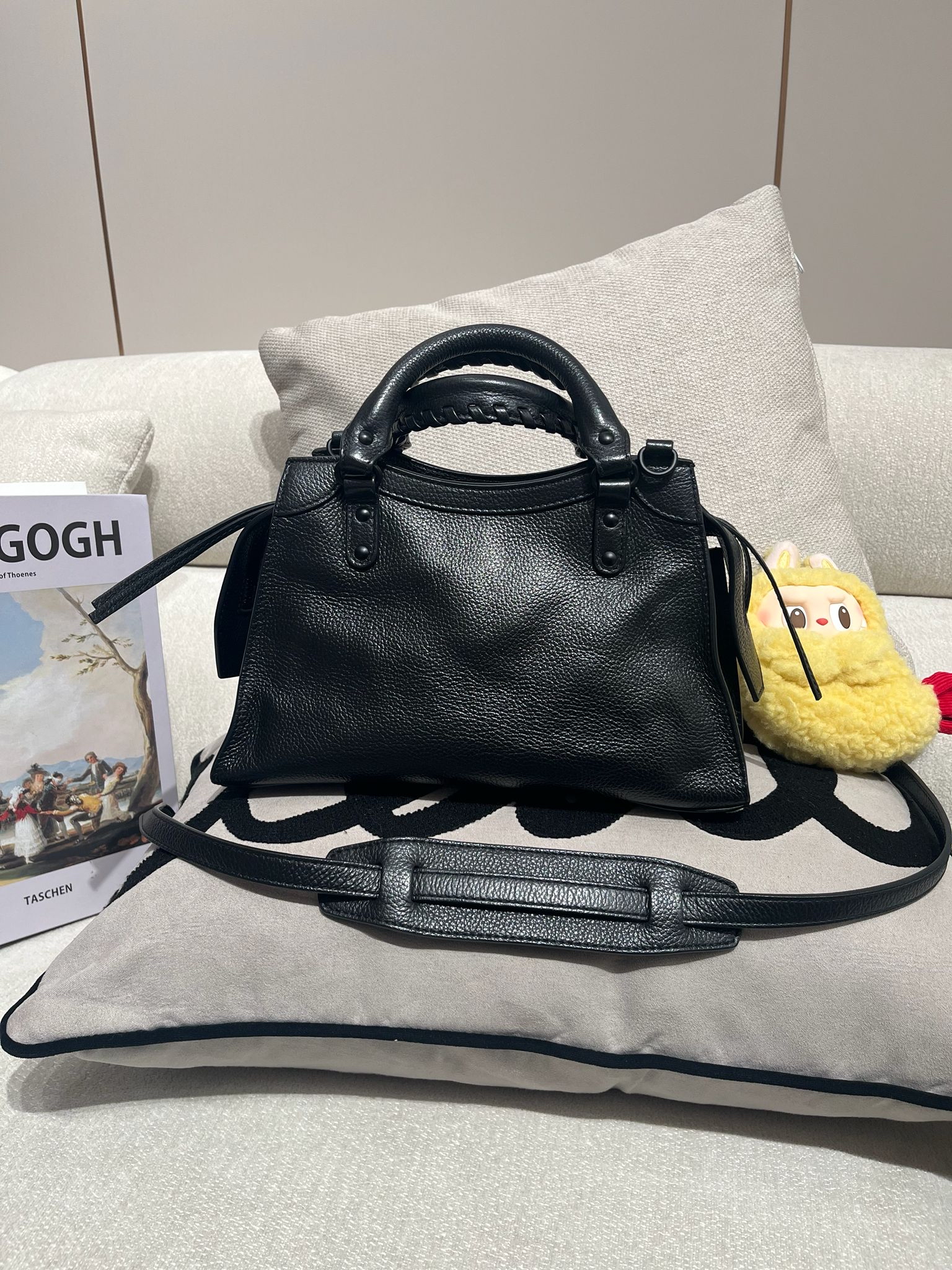 Balenciaga Classic Neo city 100%Authentic, 98%New ✅Dust bag