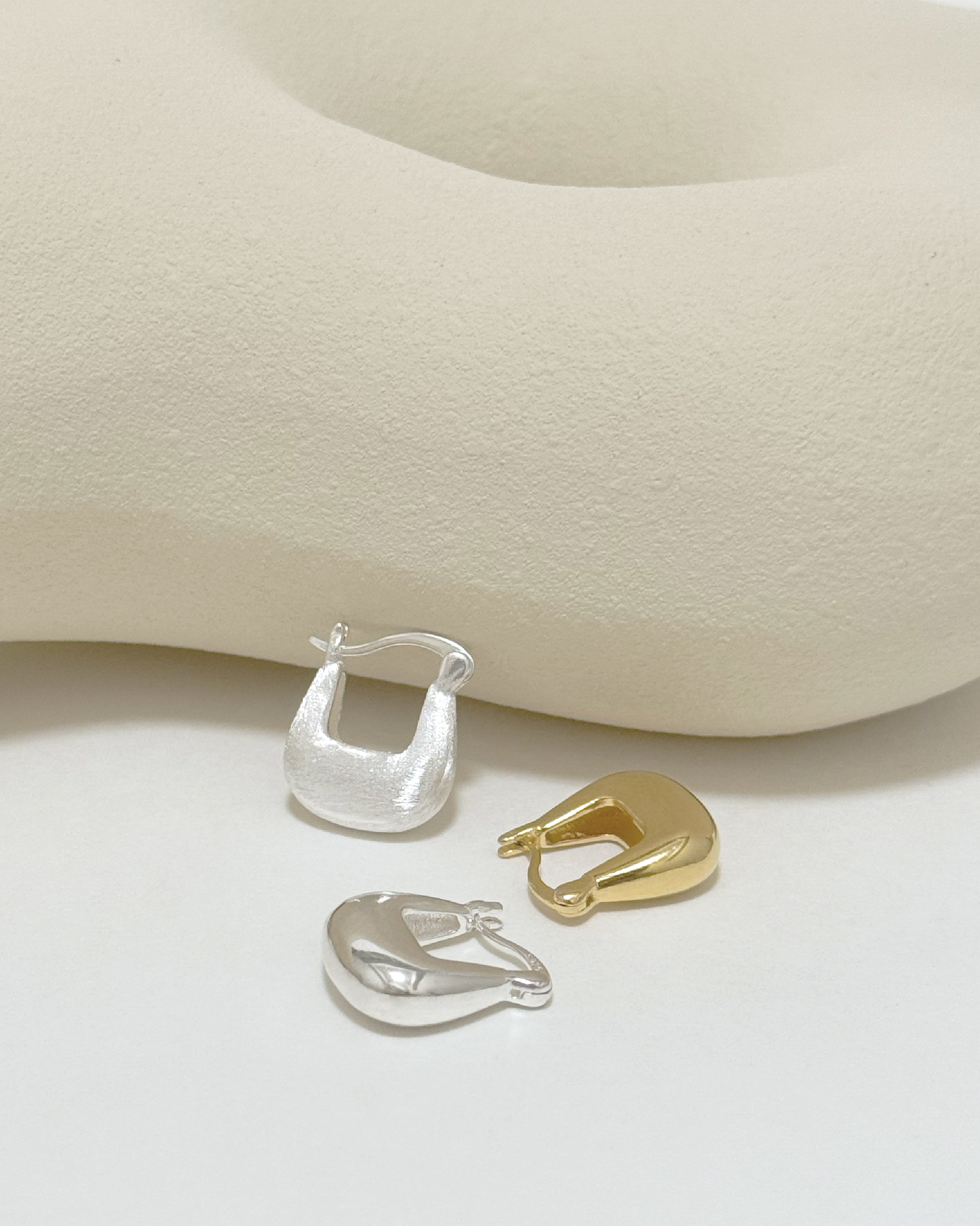 Chic Bag Shaped Earrings