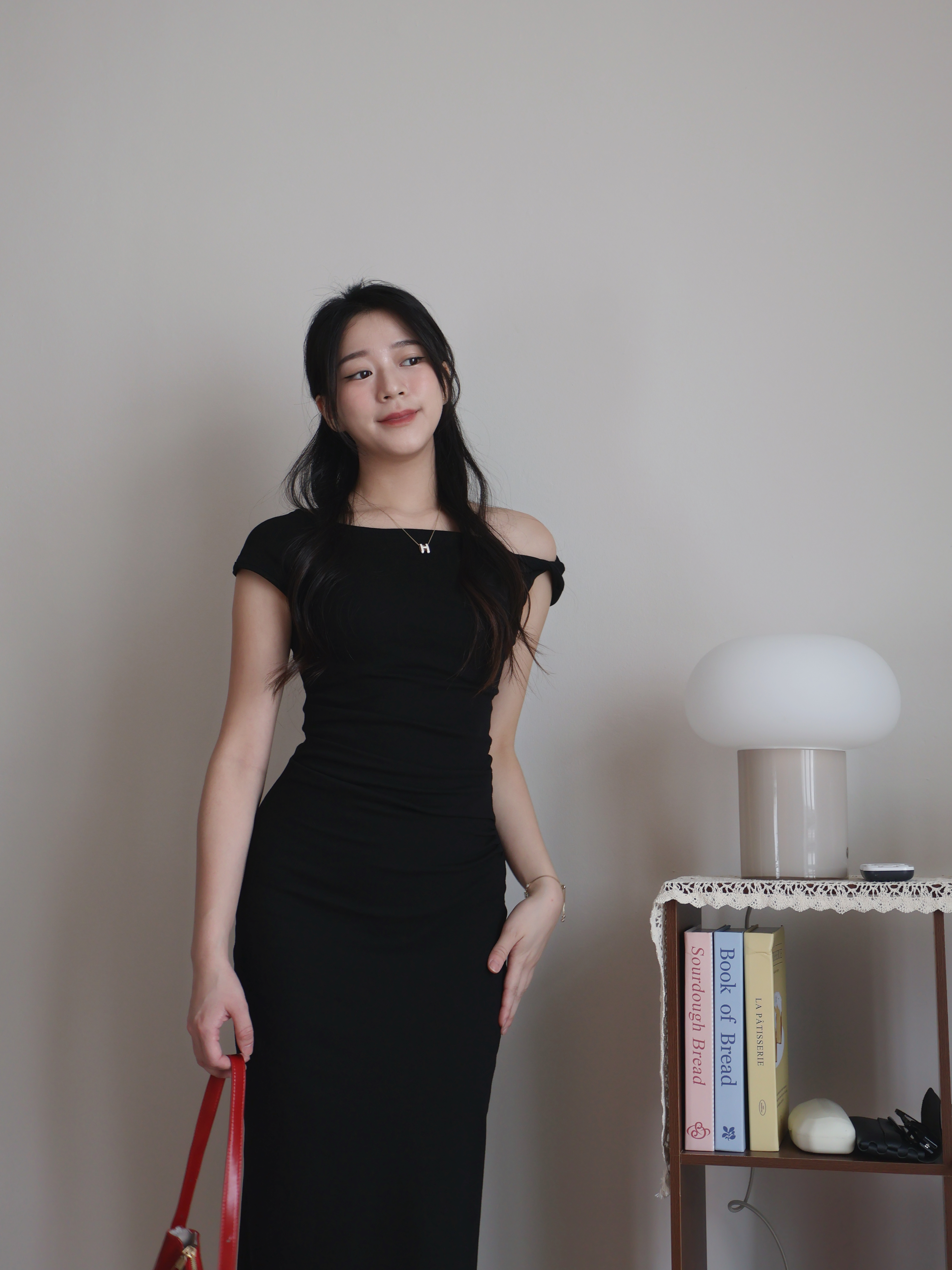 Vaeda Off-Shoulder Dress | Black