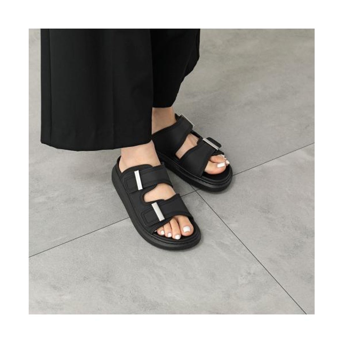 限時優惠✨客訂分享🥨夏天必入款！  訂貨🍒McQueen 防水拖鞋 🔖 SIZE 35/36-39/40