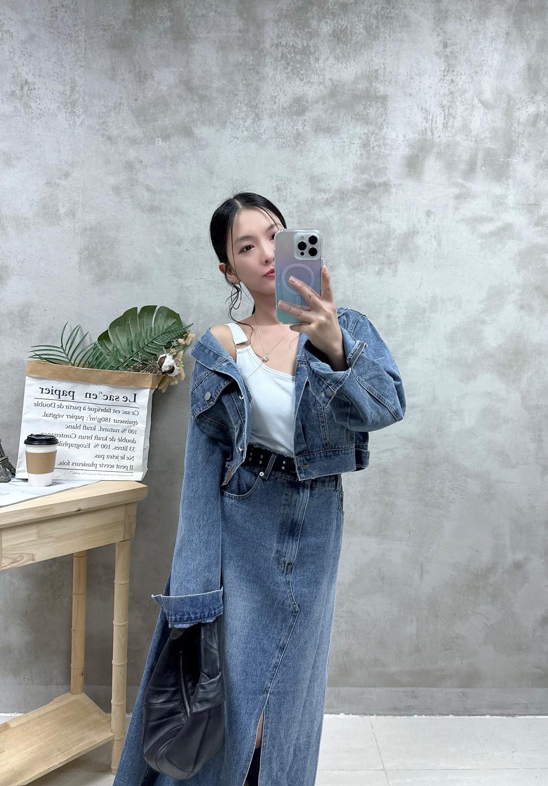 B06 銀扣方領長Bra top