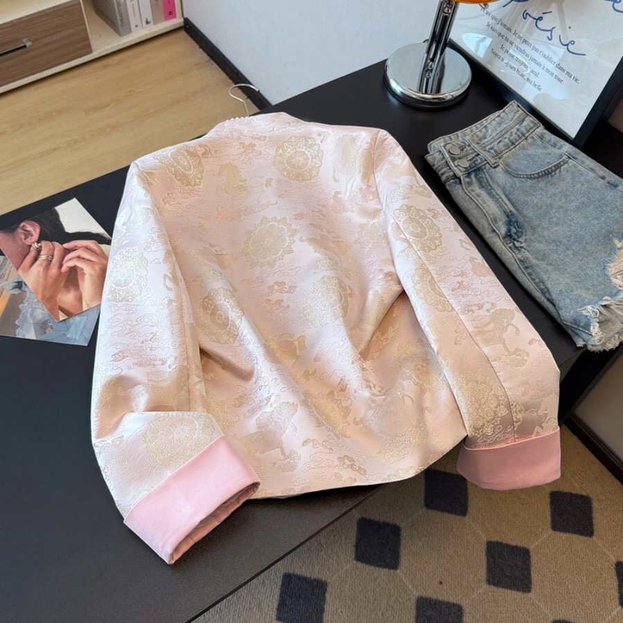 B06(9928) 新中式国风高端马提花卷边长袖付垫肩粉外套上衣