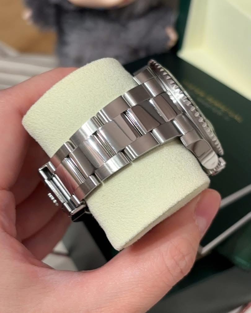 Rolex GMT master II 116710  100%Authentic, 98%New ✅亂碼證✅綠牌✅白牌✅產品小冊子✅盒
