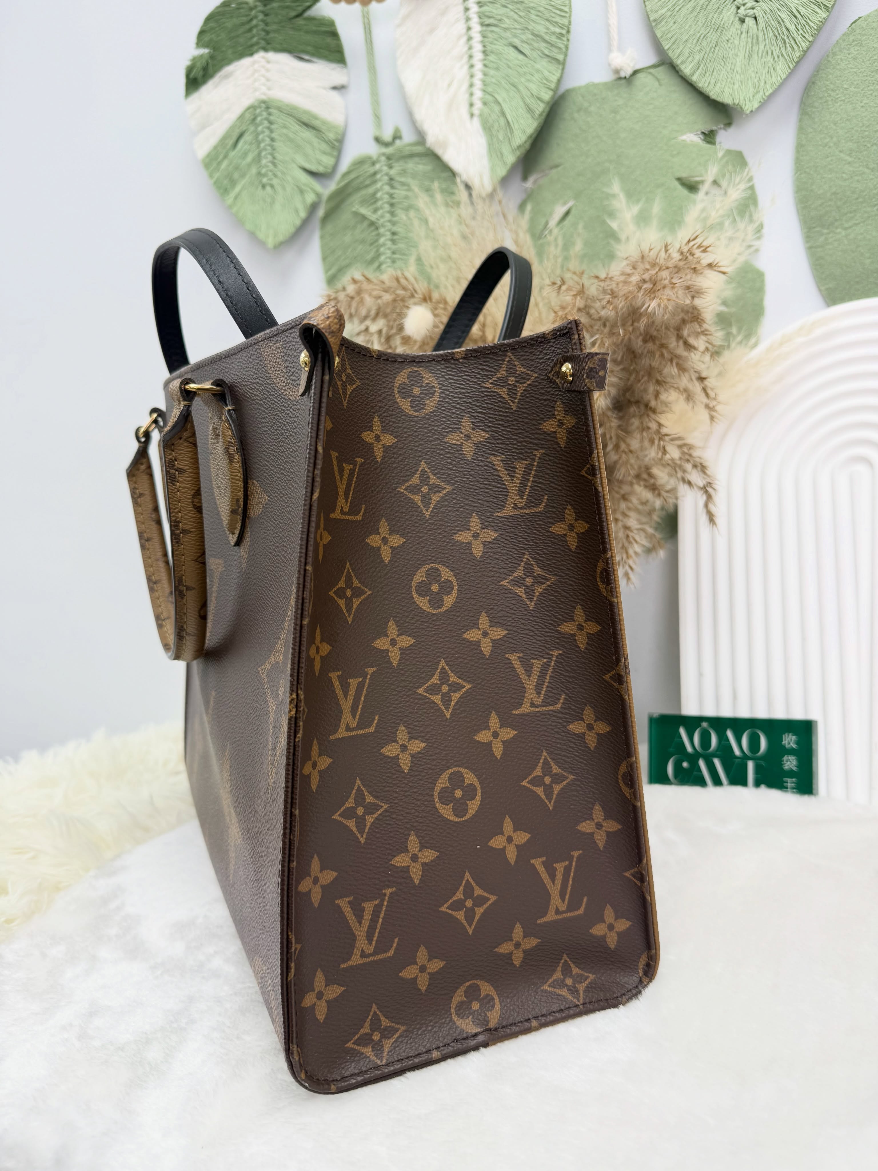 Lv👜 PRE OWNED 🛍️onthego中號 焦糖雙面大花拼色 tote 🤎