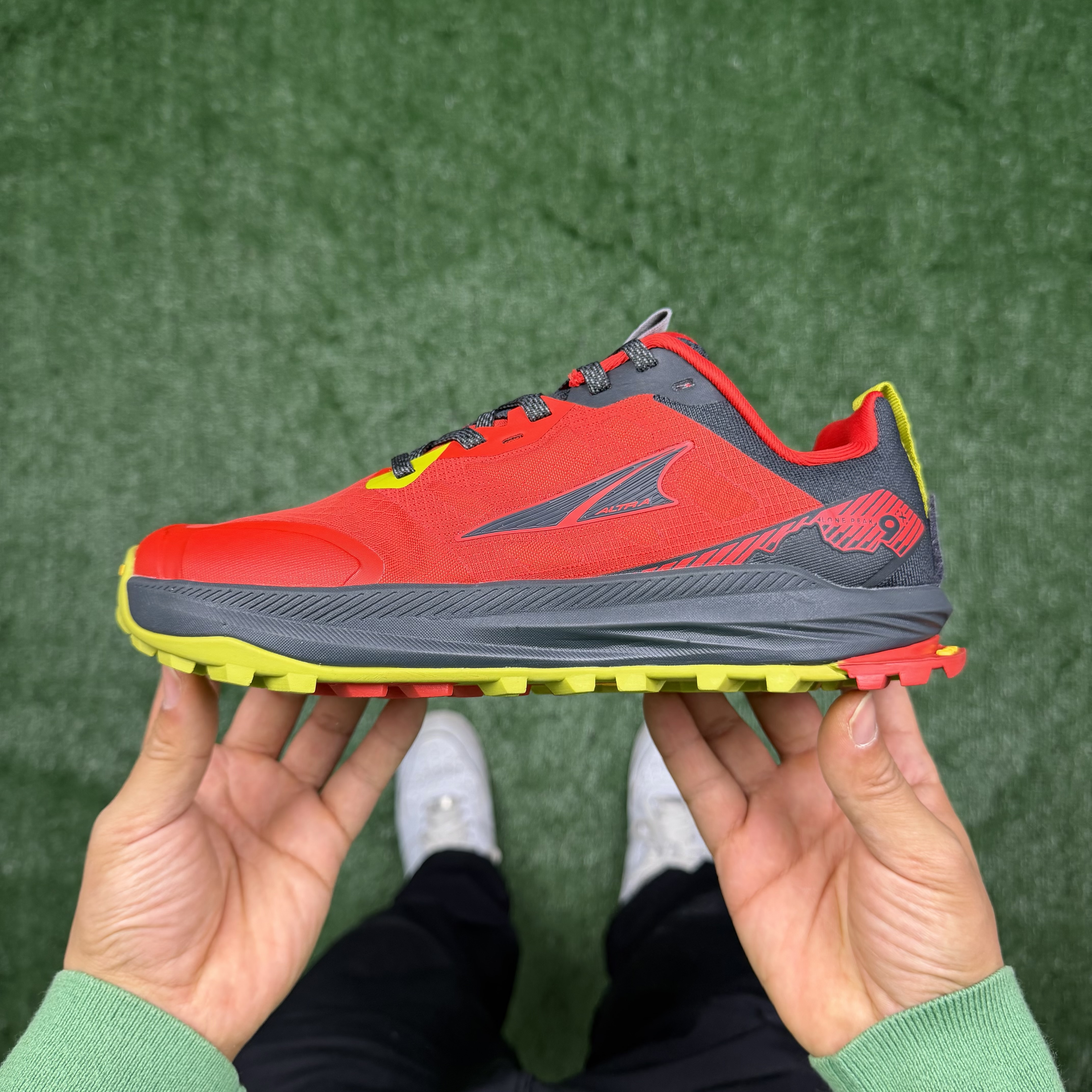 Altra Lone Peak 9+ 