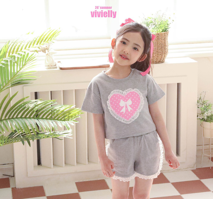 🇰🇷Vivielly tee