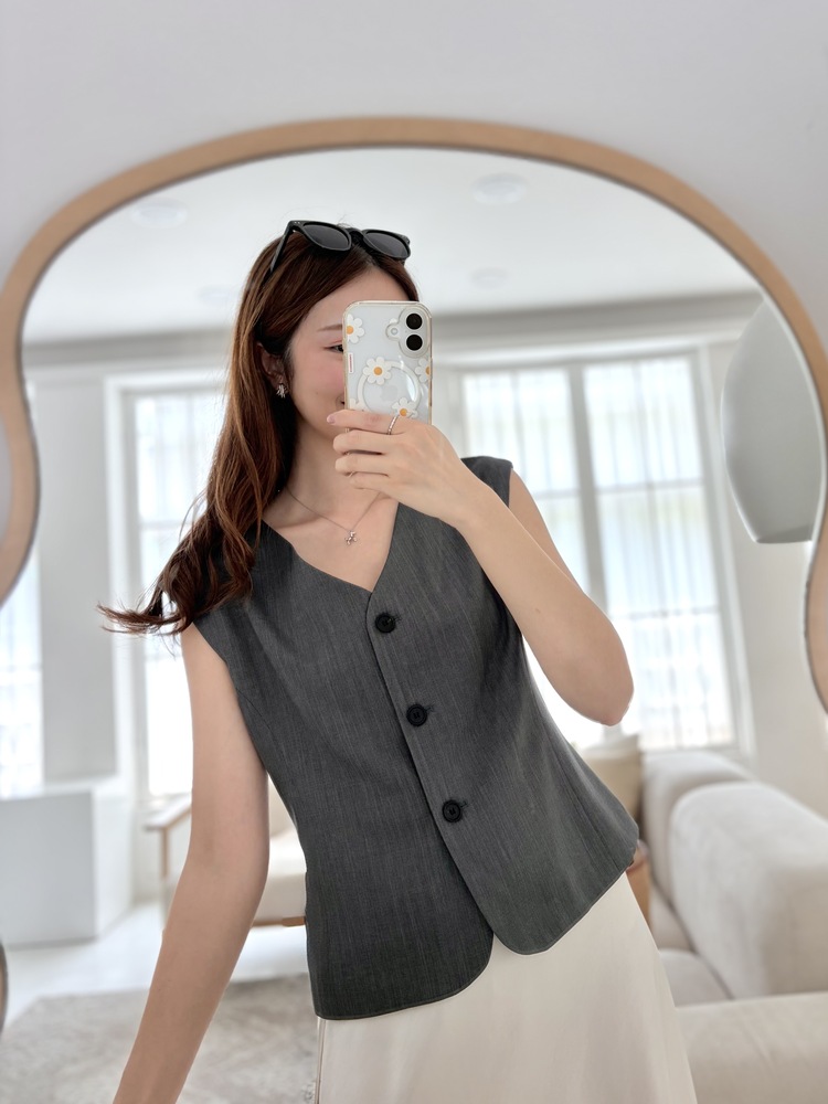 Signature Linen Blend Vest (Charcoal)