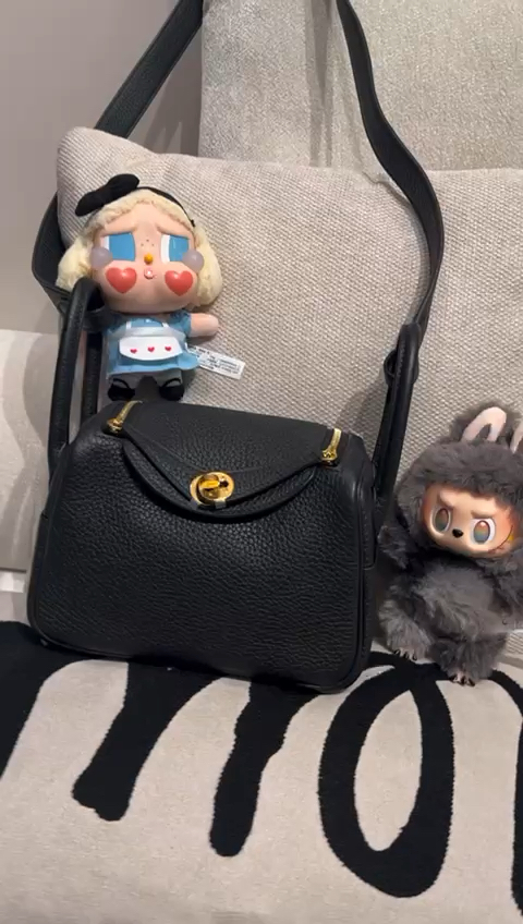 Hermes Mini Lindy 黑色金扣 Stamp Z TC粒粒牛皮 100%Authentic, 99%New ✅Dust bag✅Box✅雨衣