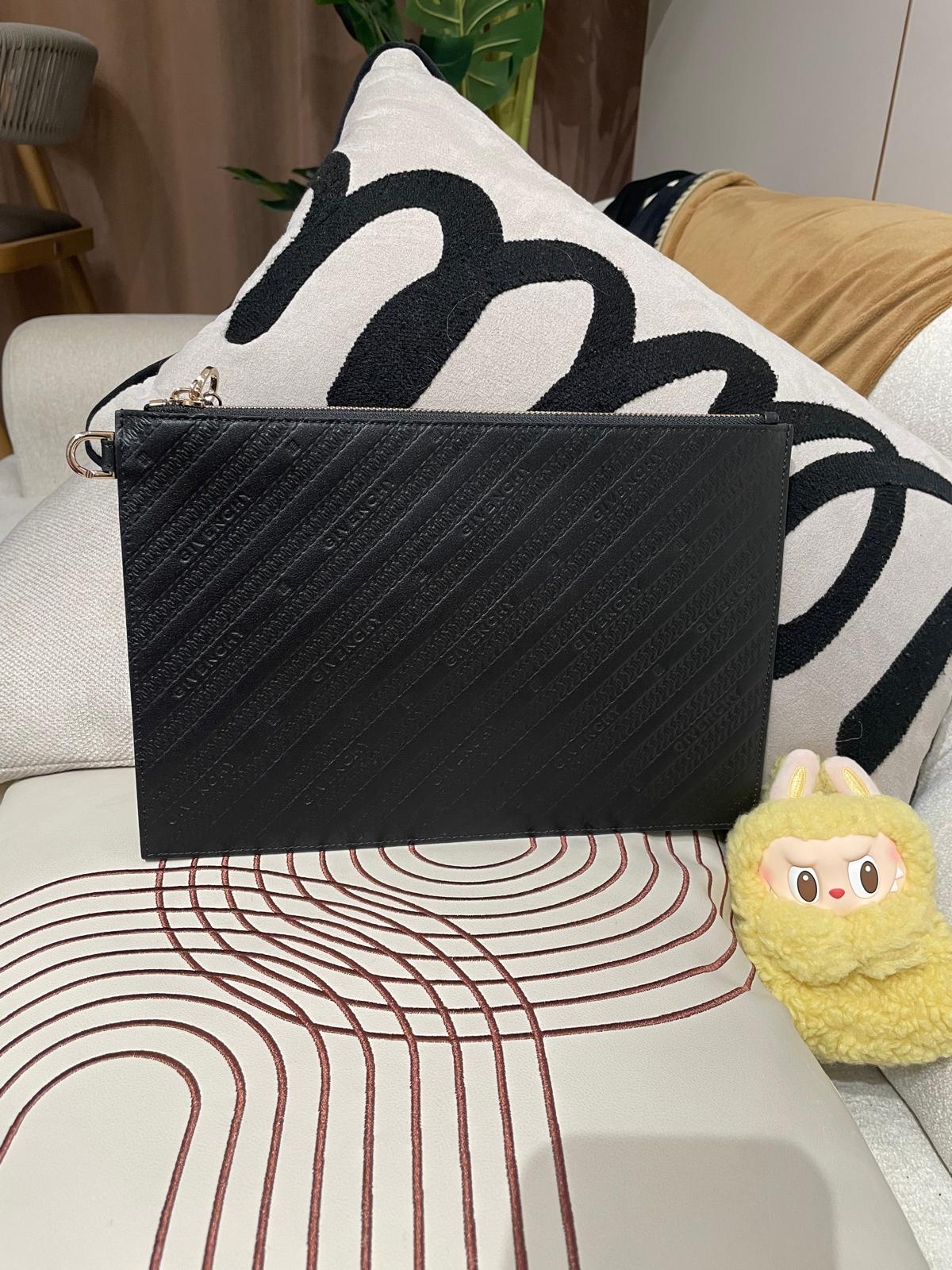 Givenchy clutch bag calfskin W29cm x D0.5cm x H19.5cm