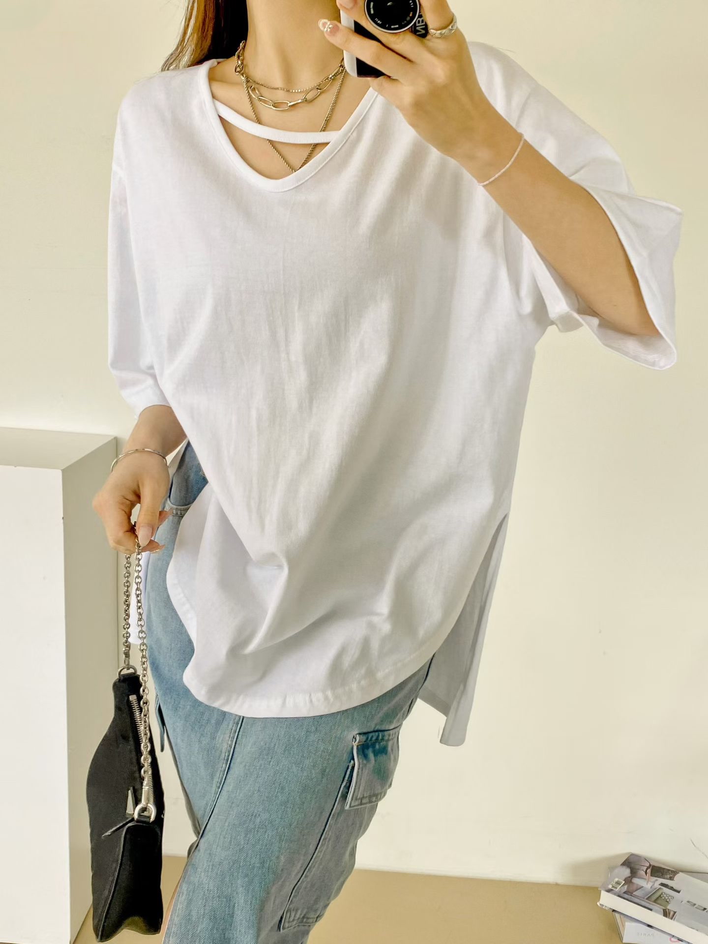 NB28 領口一劃淨色Tee 