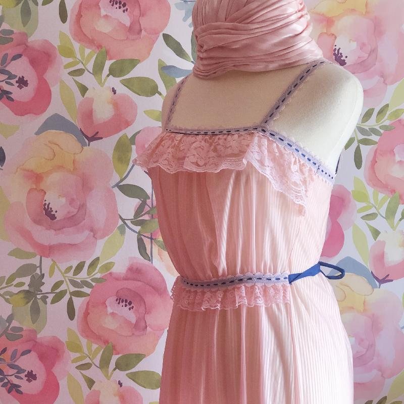 Vintage C.a. 1960s Pink Lace Ruffle Empire WaistLine Night Gown/Slip Dress/Boudoir Dress from Canada(MT1191)