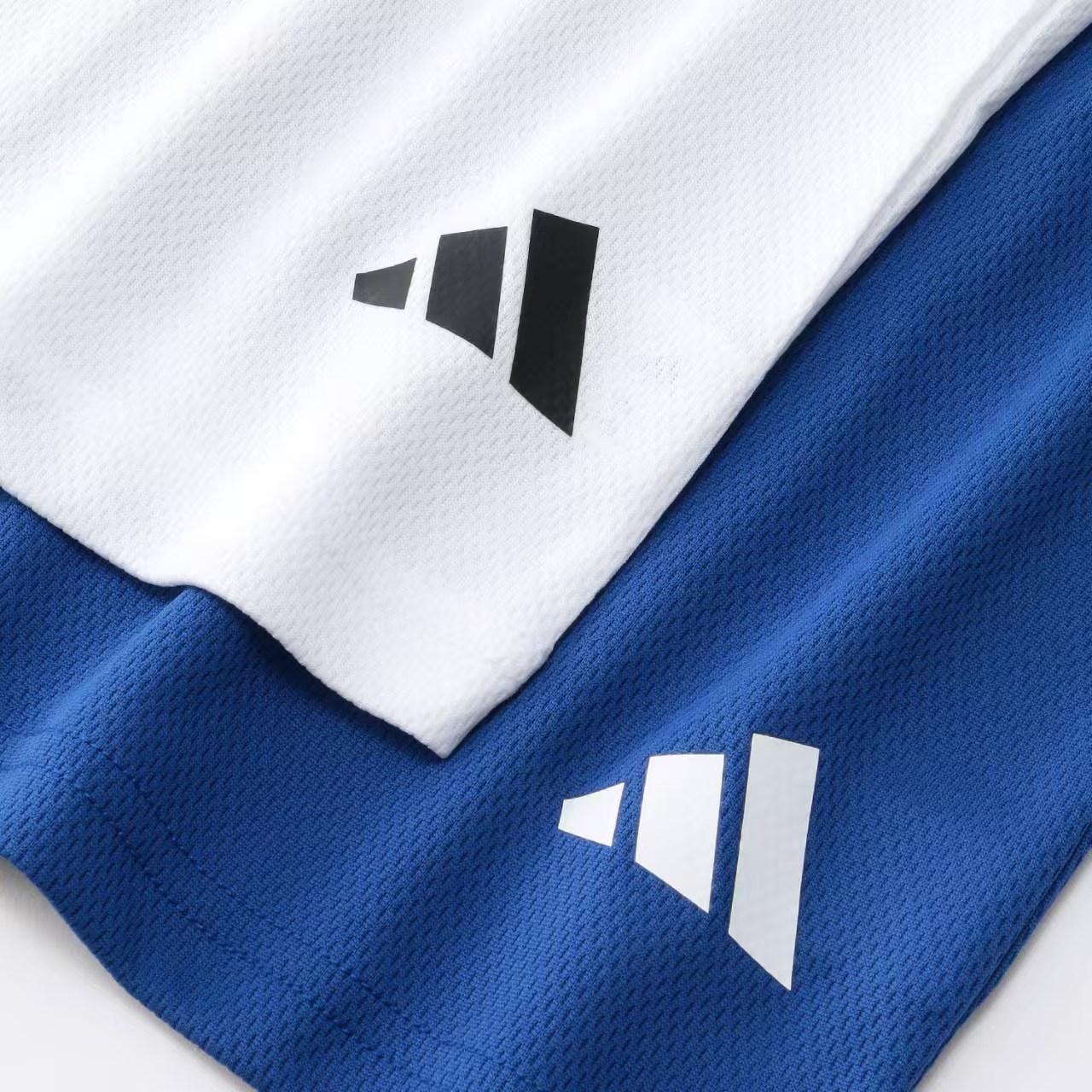 日本直送 Adidas 吸汗速乾無袖V領上衣 2 件裝