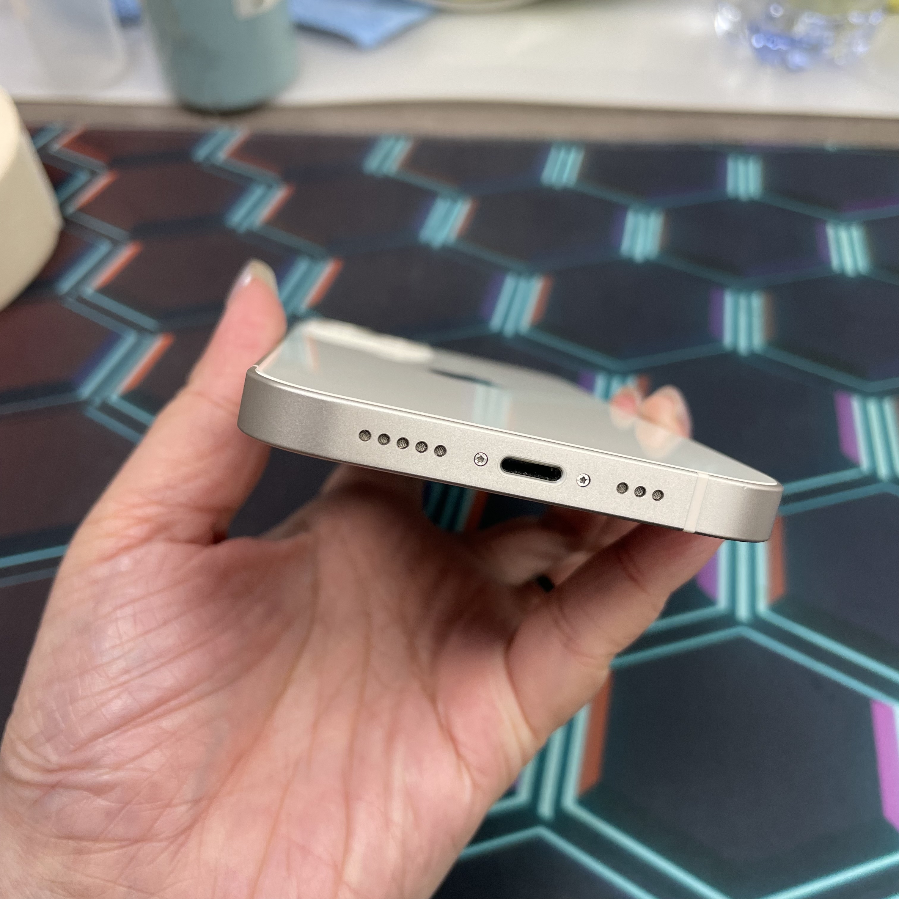*7560 13 完美機 128GB 電100 白色 white
