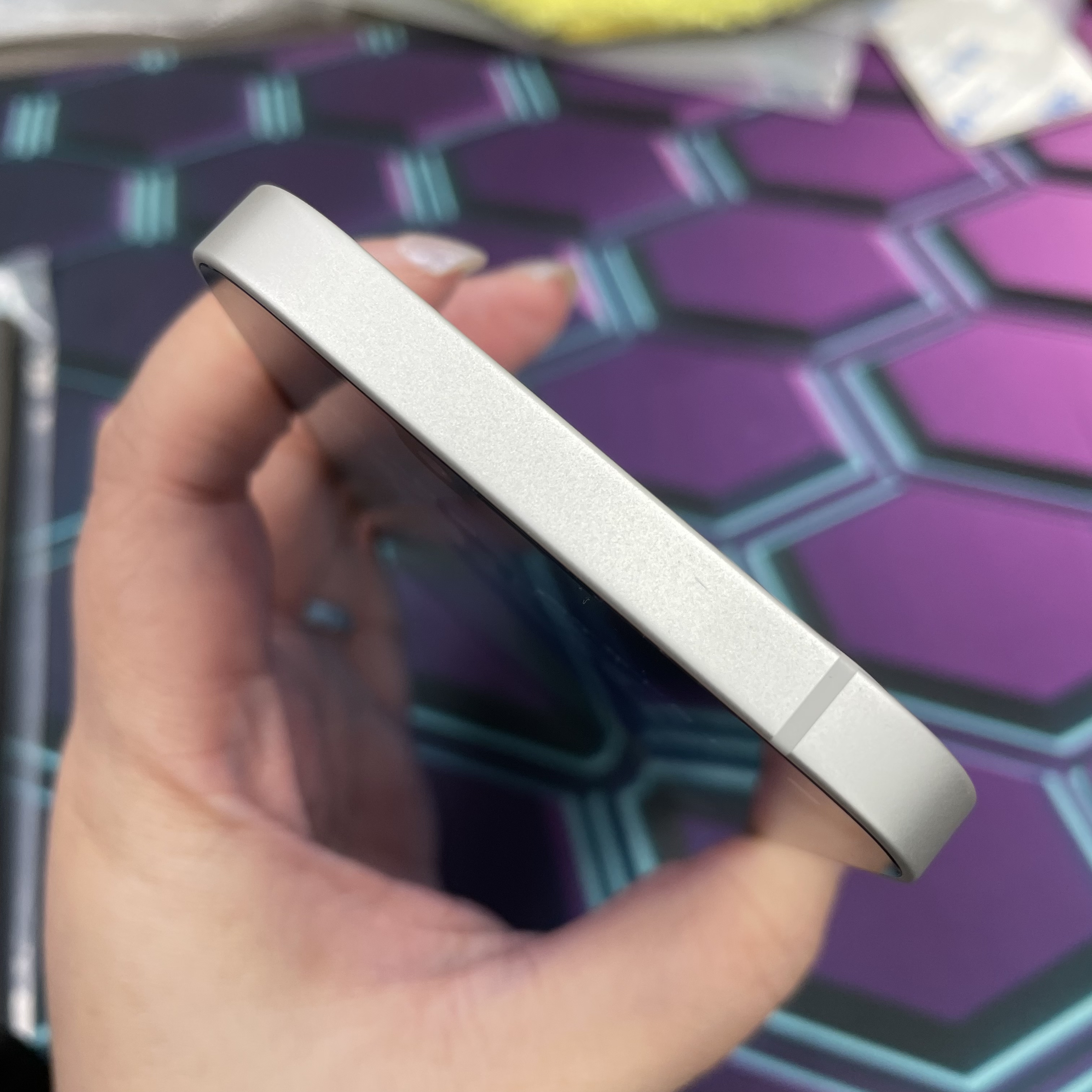 *7586 16e 完美機 256GB 電94 白色 white